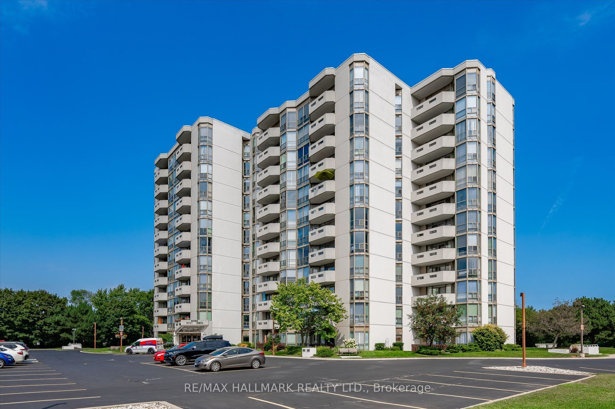 5090 Pinedale Avenue 1106, Burlington, On L7l 3v8