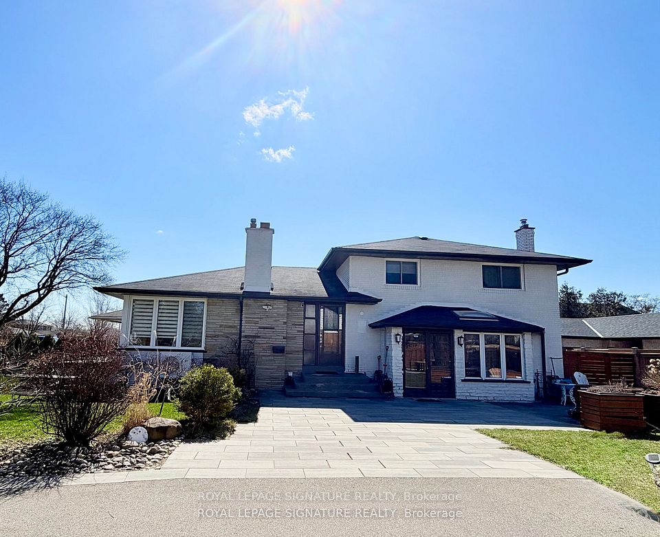2263 Harcourt Crescent, Mississauga, On L4y 1w3