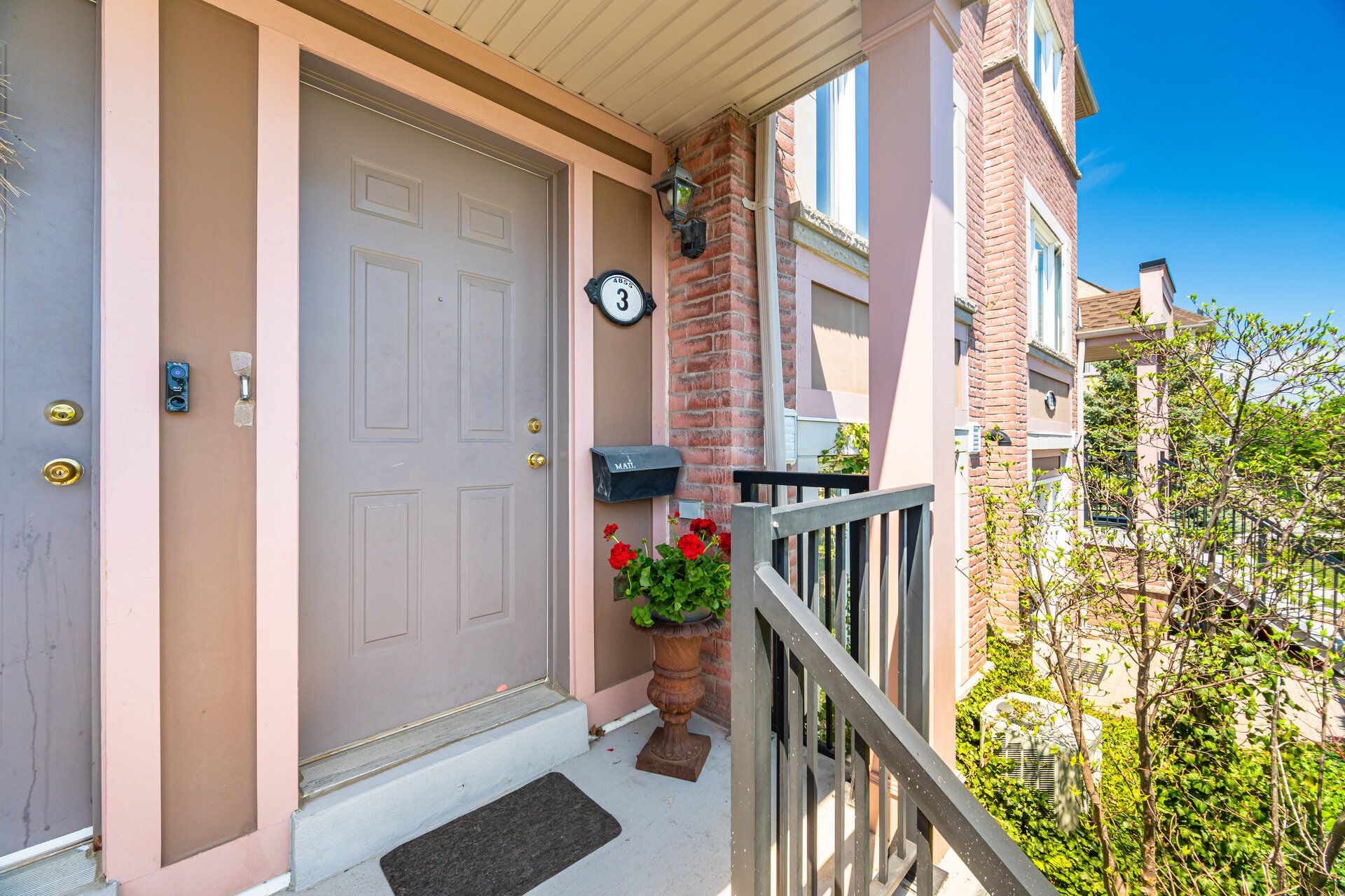 4855 Half Moon Grove 3, Mississauga, On L5m 8c7