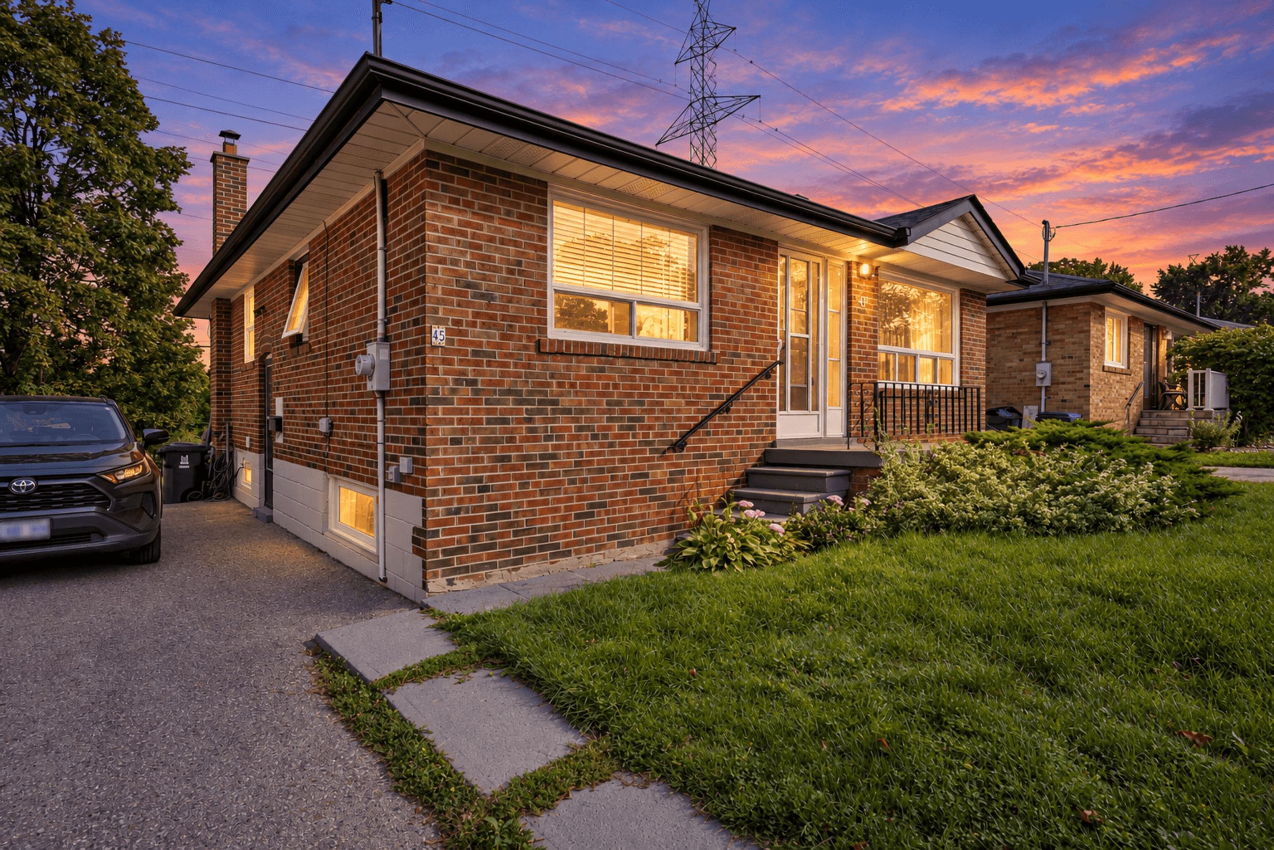 45 Redwater Drive, Toronto, On M9w 1z5