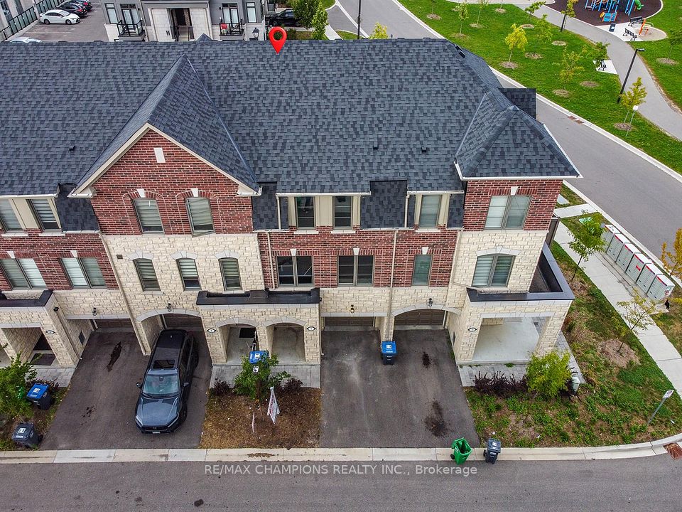 4 Arcola Street, Brampton, On L6p 4n6