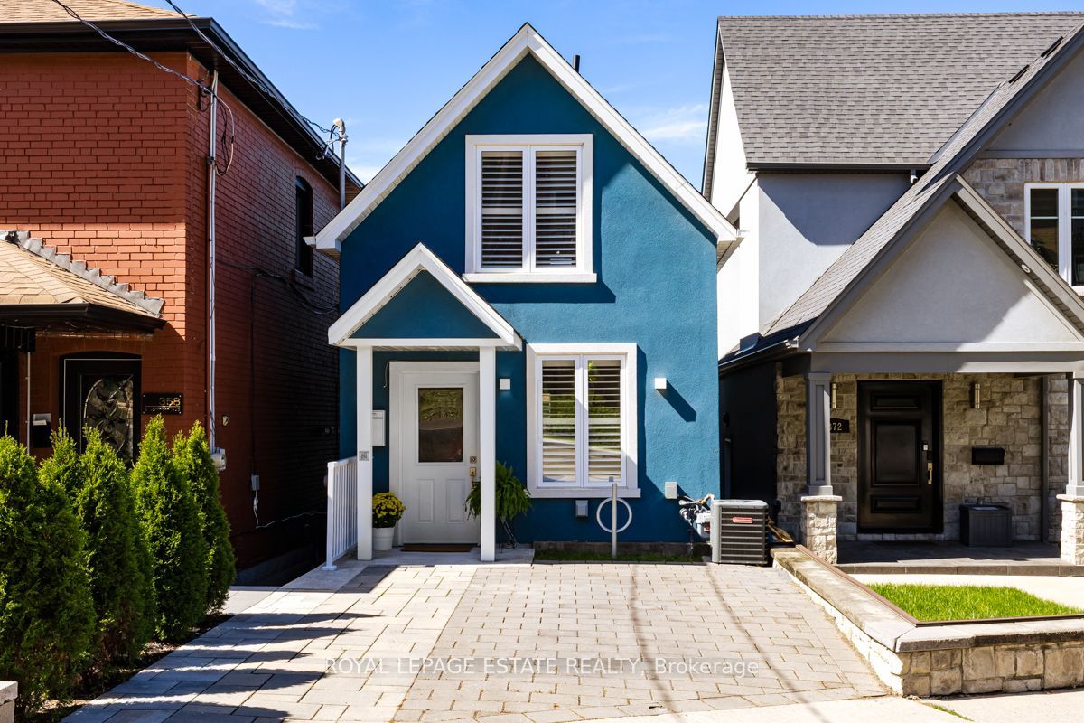 370 Silverthorn Avenue, Toronto, On M6m 3g9