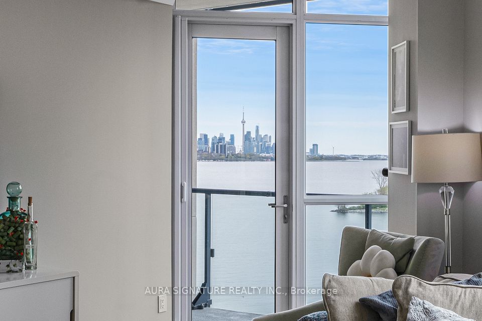59 Annie Craig Drive 1004, Toronto, On M8v 0c4