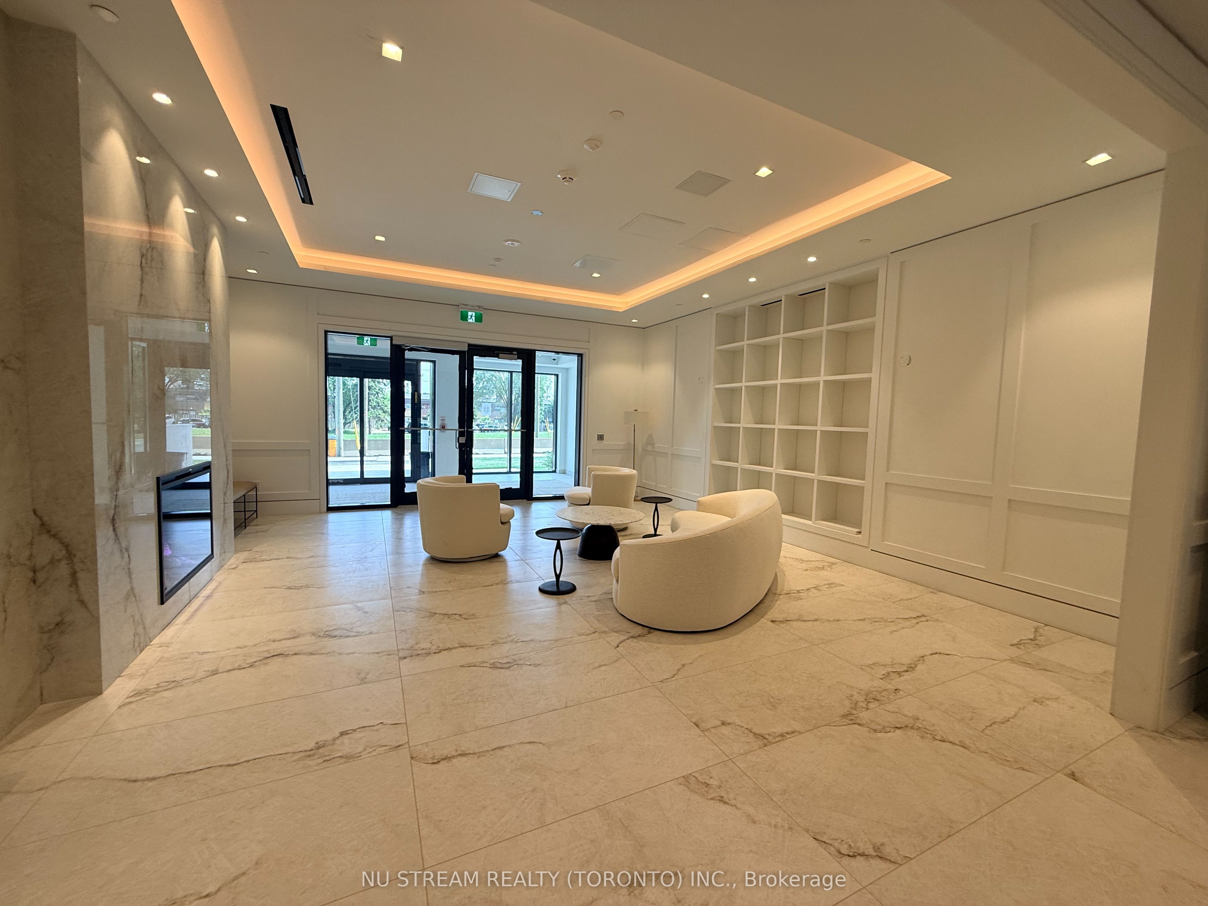 4000 Eglinton Ave Avenue W 624, Toronto, On M9a 4m2