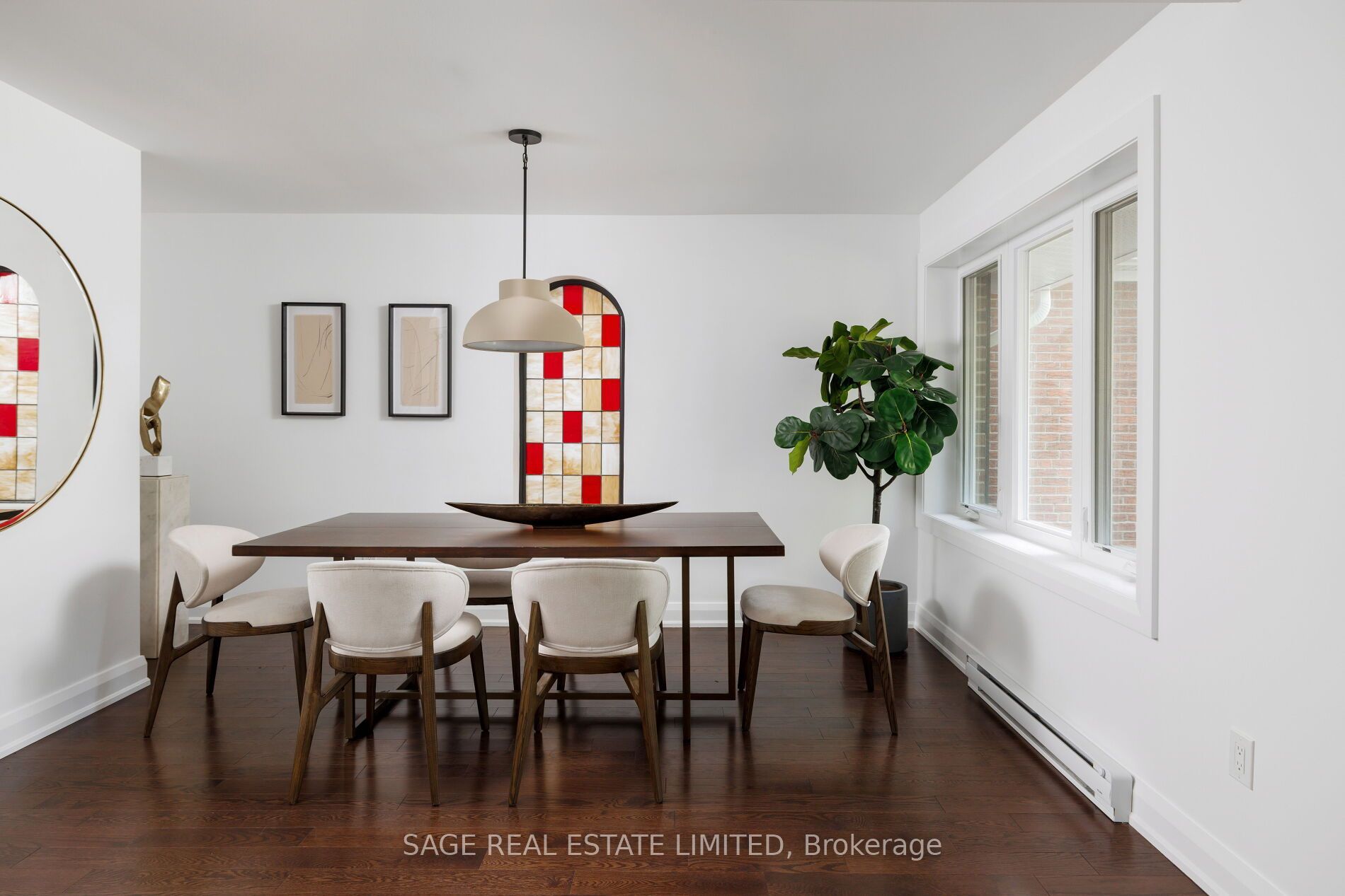 53 Wilgar Road, Toronto, On M8x 1j8