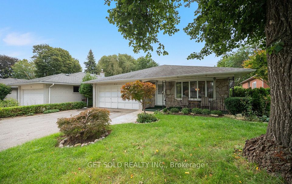 11 Parmalea Crescent, Toronto, On M9r 2x8