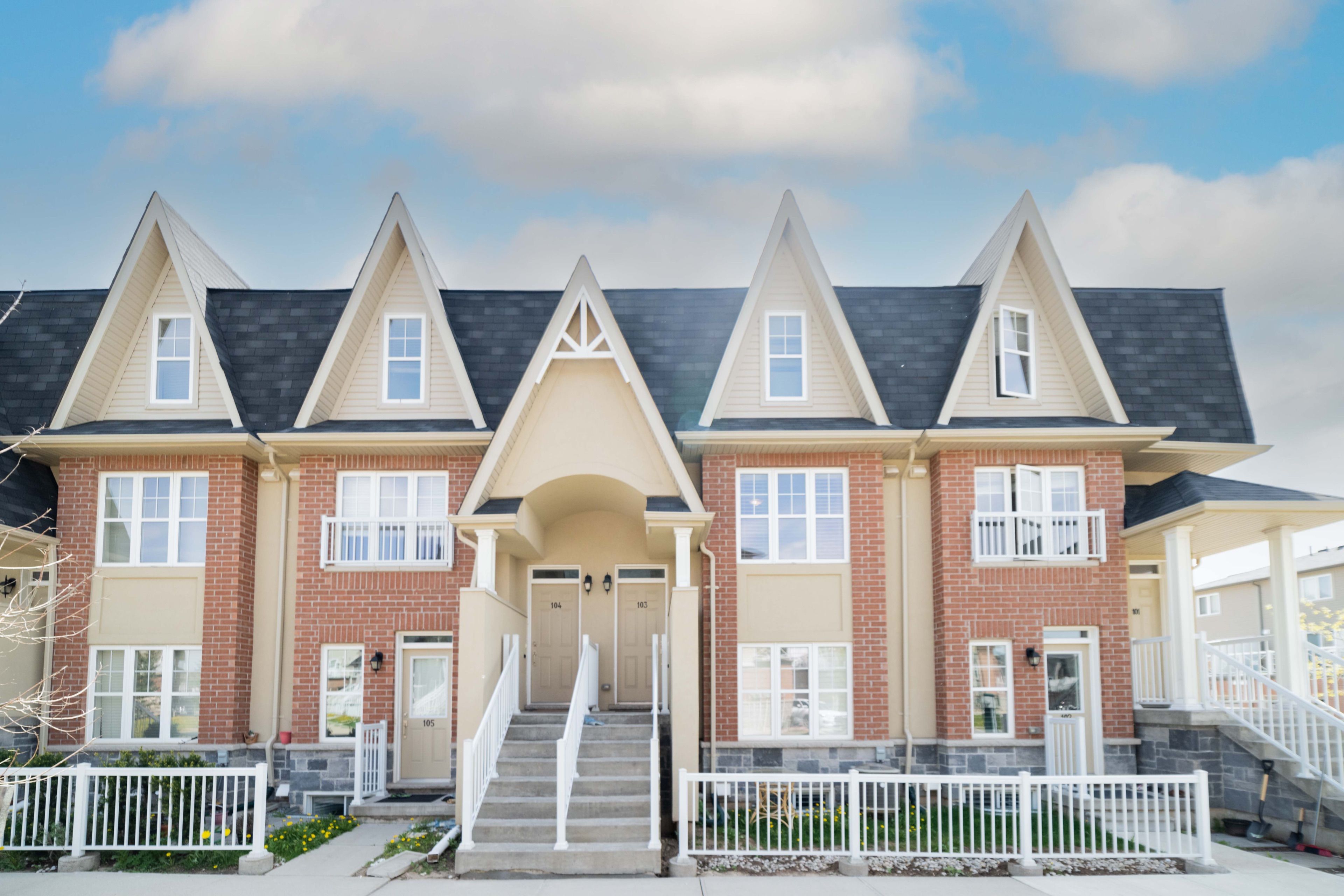 1380 Costigan Road 103, Milton, On L9t 8l2