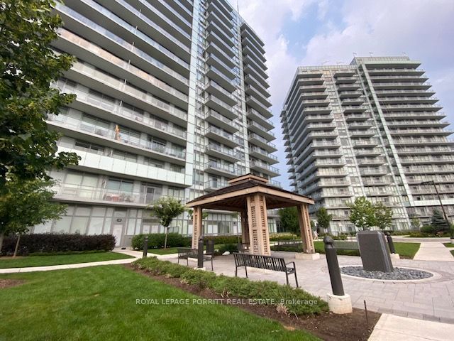 4677 Glen Erin Drive 1402c, Mississauga, On L5m 2e3
