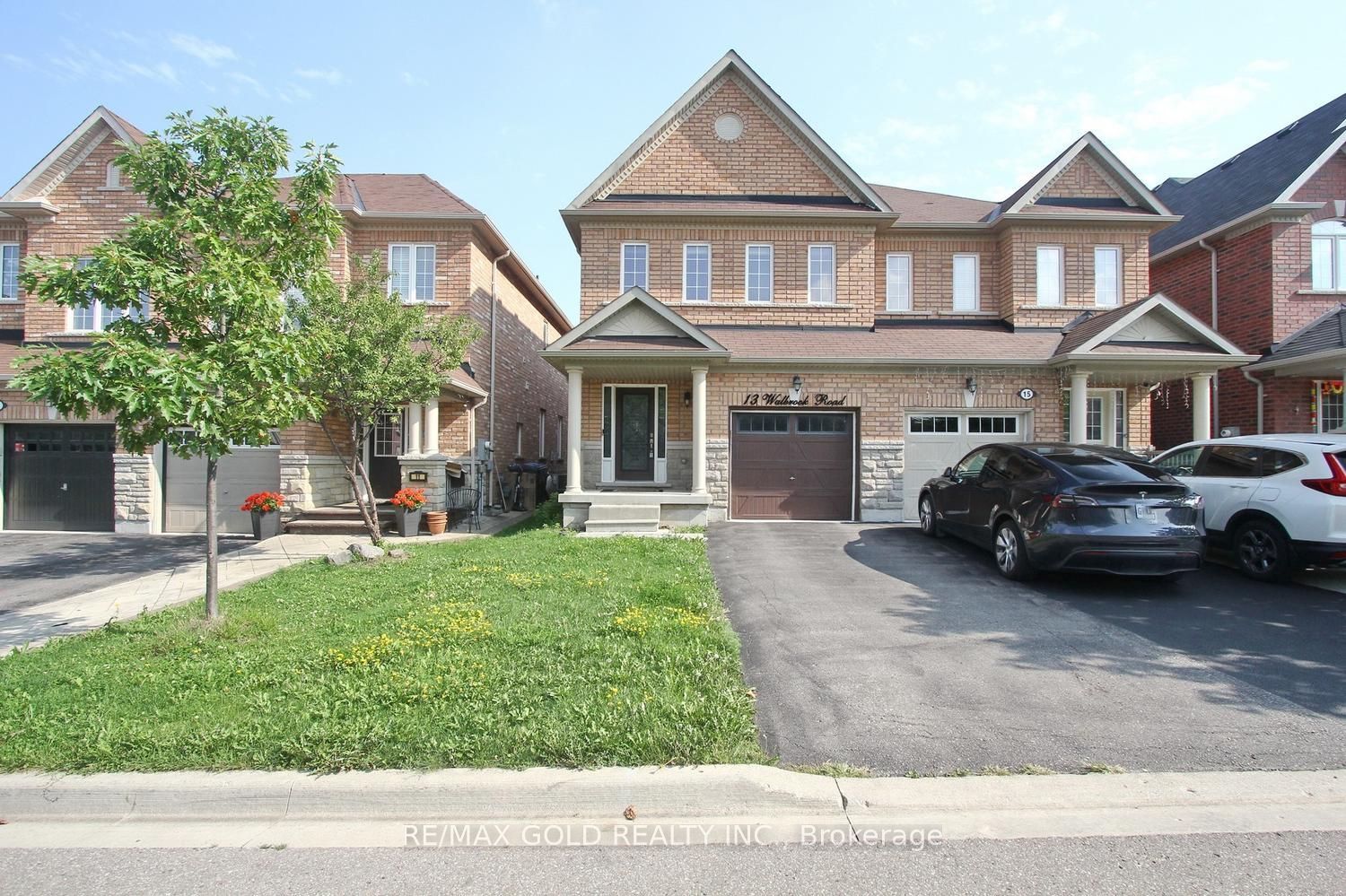 13 Walbrook Road, Brampton, On L6x 3e3