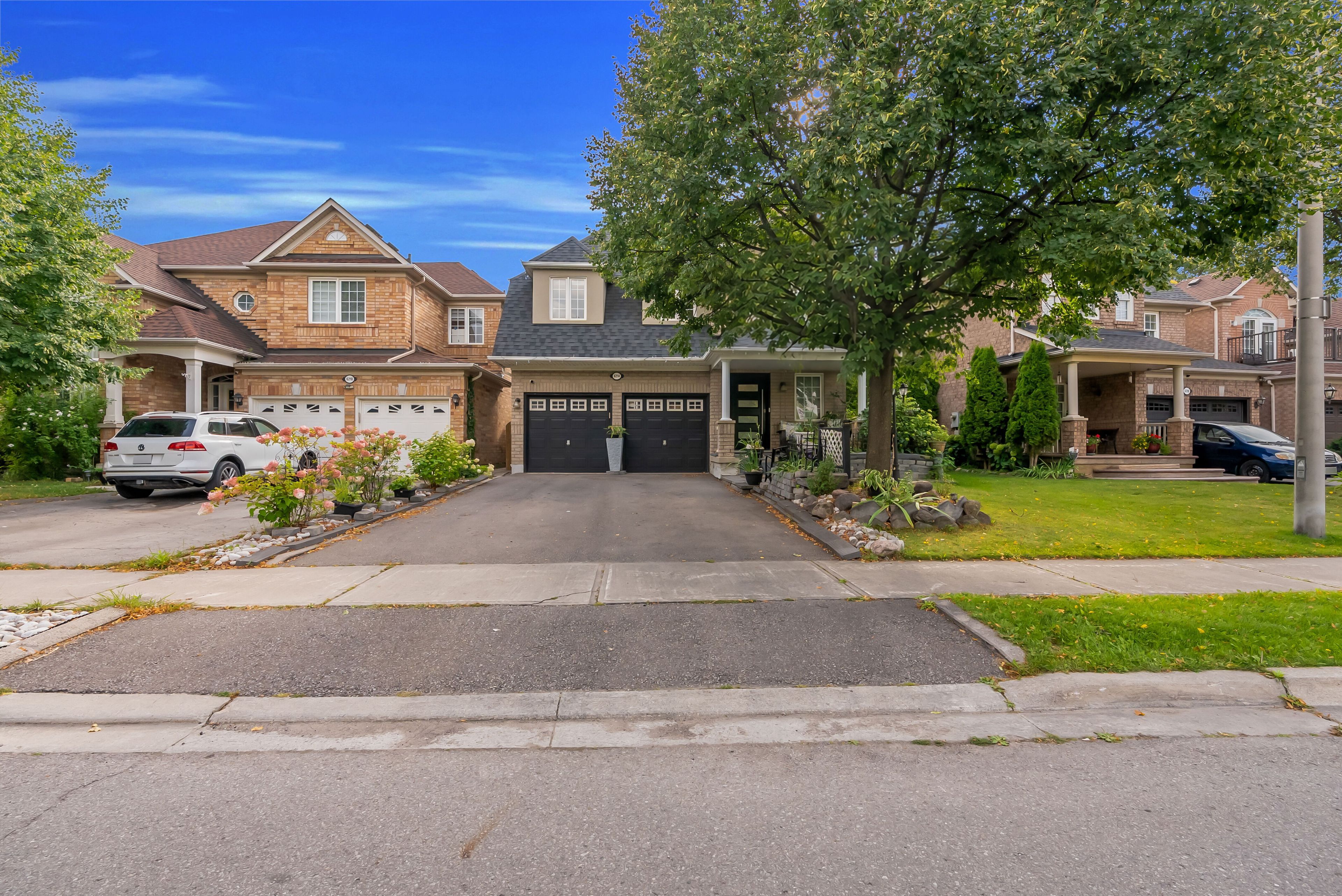 6214 Miriam Way, Mississauga, On L5n 8j6