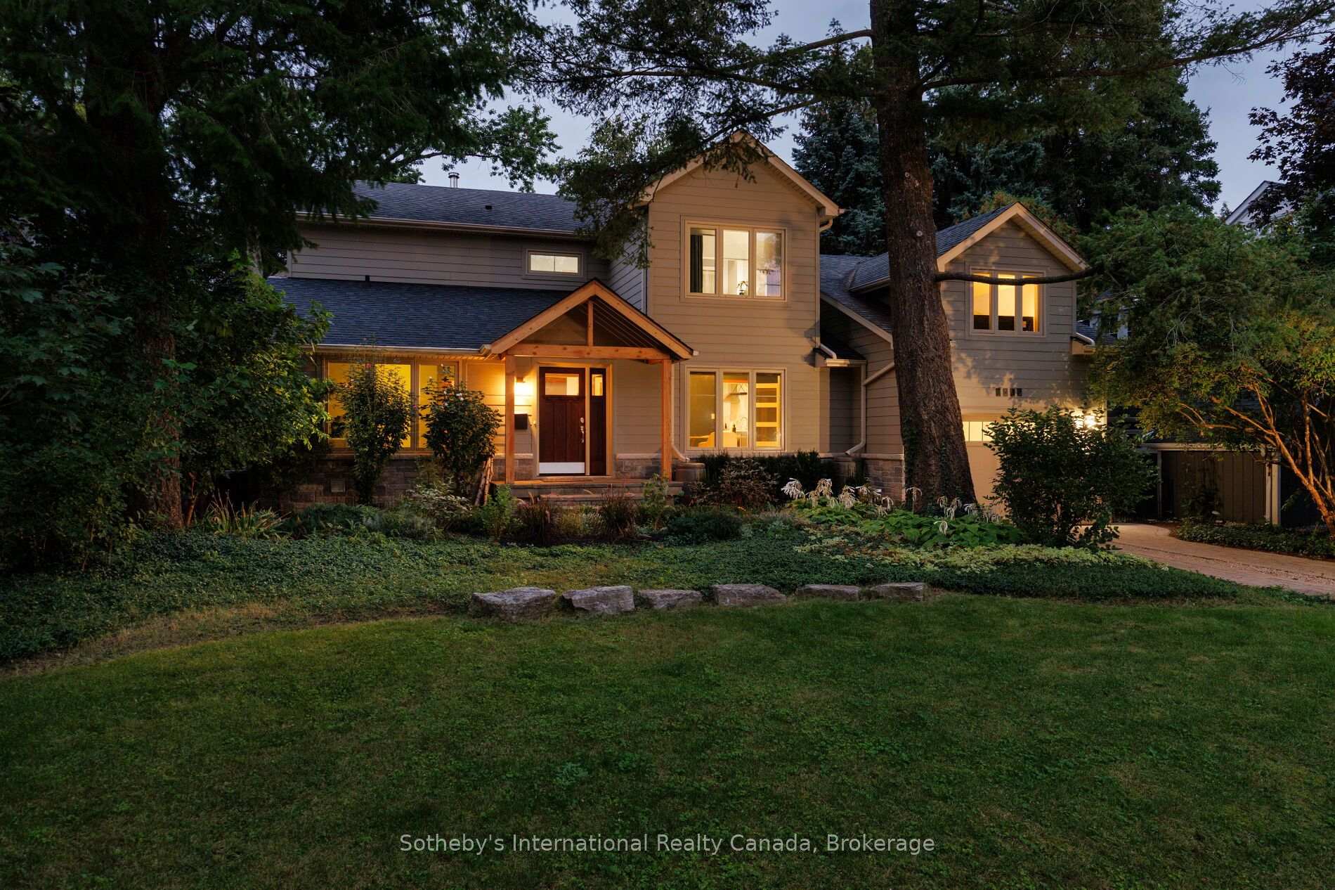 1318 Ario Road, Oakville, On L6j 2s4
