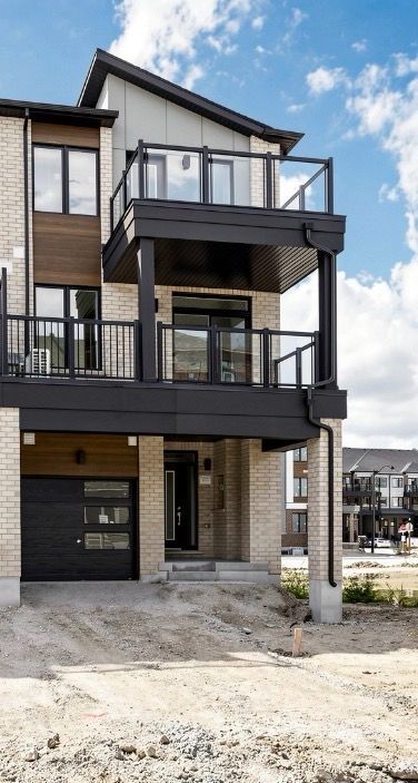 96 Fieldfare Road Upper Unit, Brampton, On L7a 0b8
