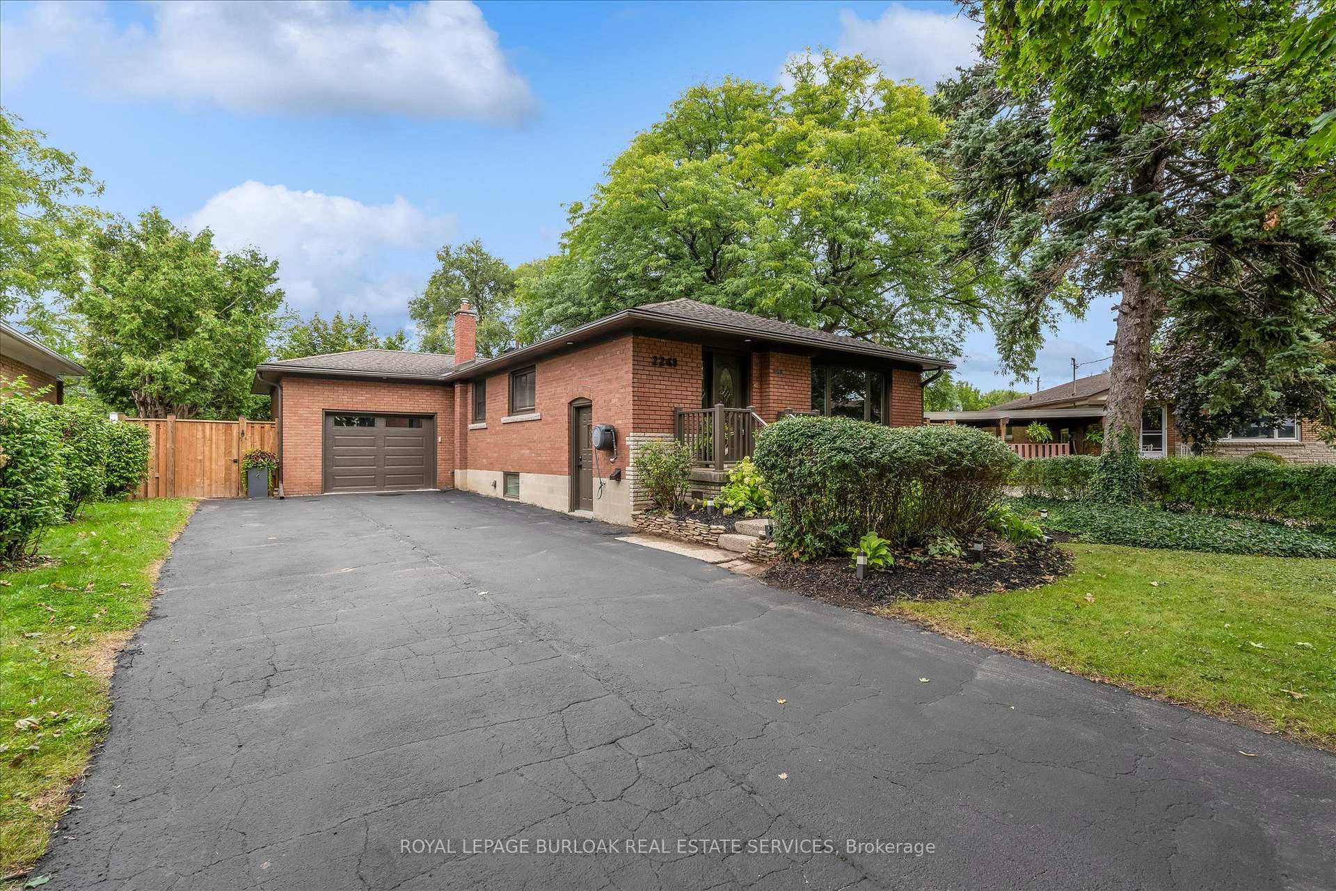 2241 Joyce Street, Burlington, On L7r 2b6