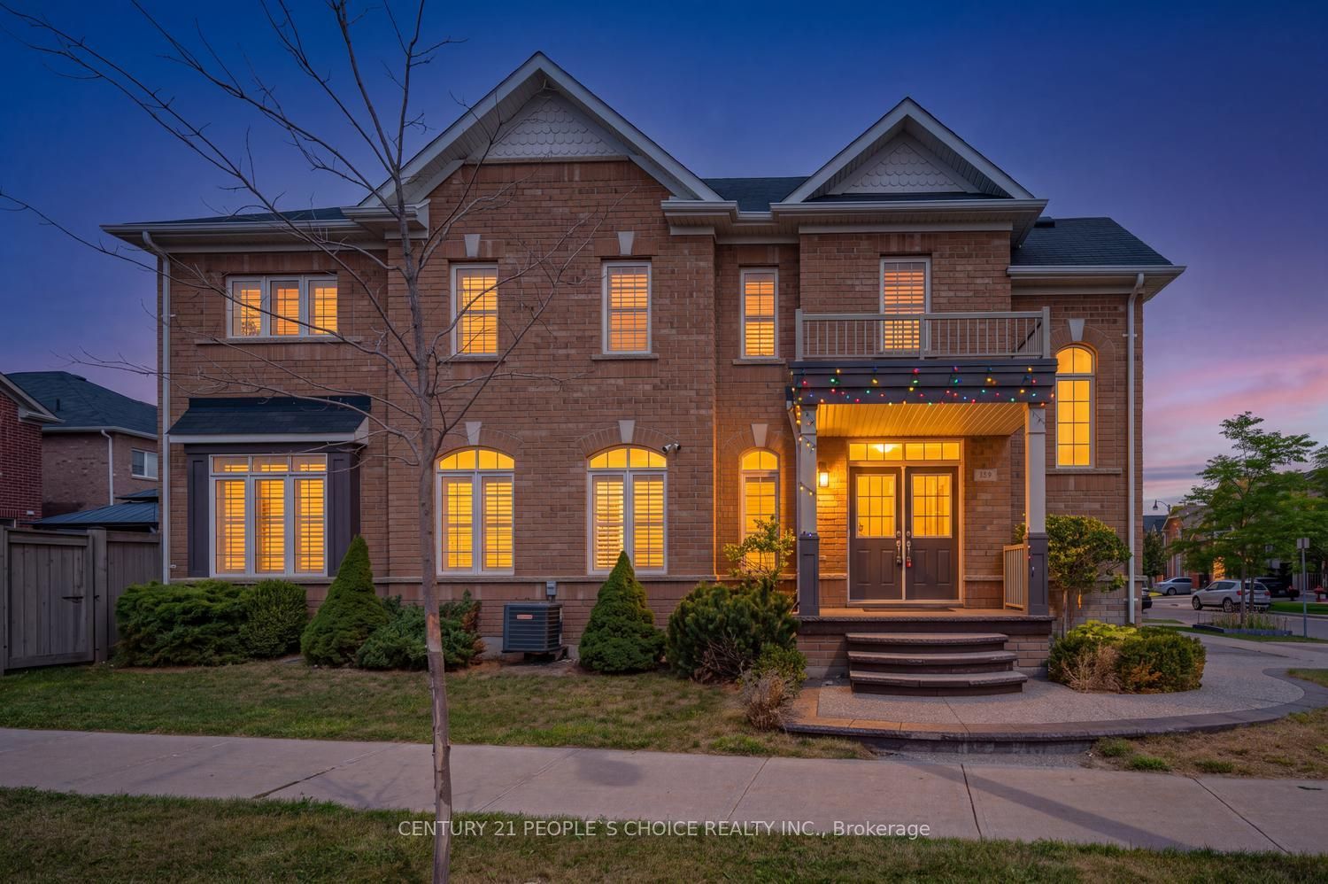 359 Robert Parkinson Drive, Brampton, On L7a 0g1