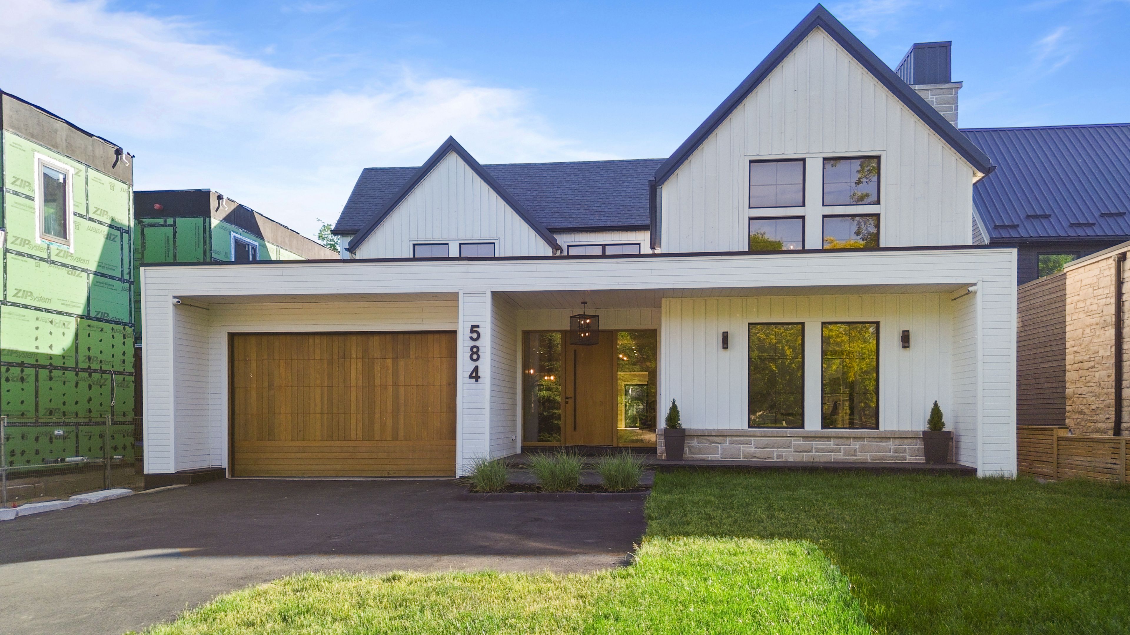584 Fourth Line, Oakville, On L6l 5a7