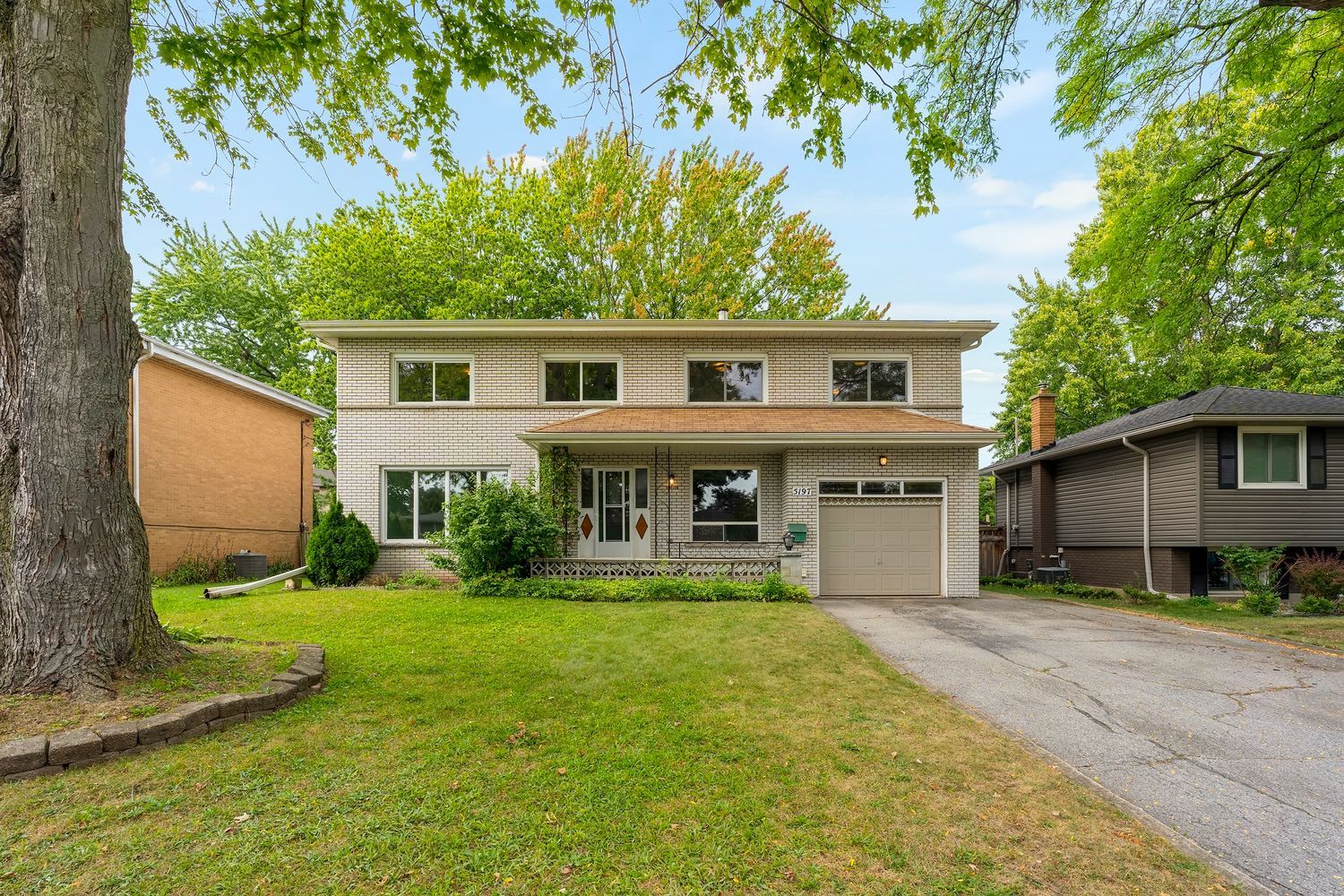 5197 Cherryhill Crescent, Burlington, On L7l 4c3