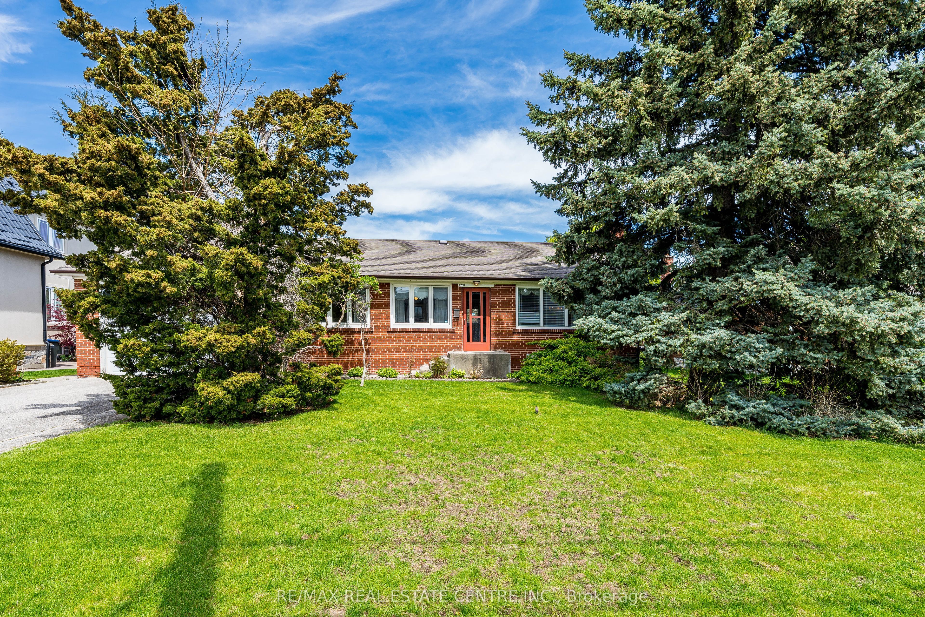 2591 Whaley Drive, Mississauga, On L5b 1x1
