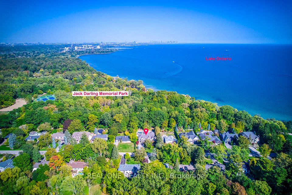 767 Parkland Avenue, Mississauga, On L5h 3g6