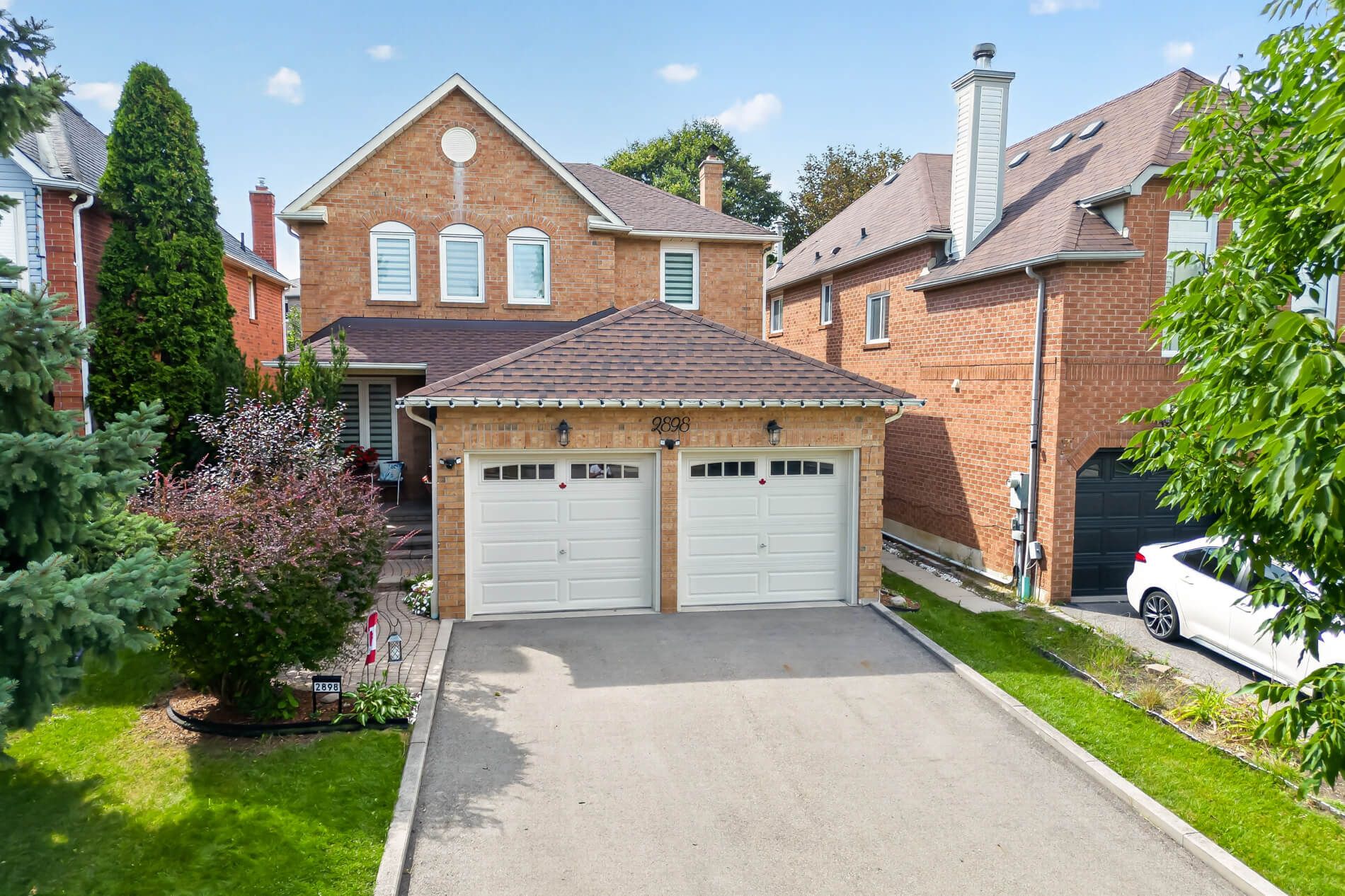 2898 Rainwater Drive, Mississauga, On L5n 6k8