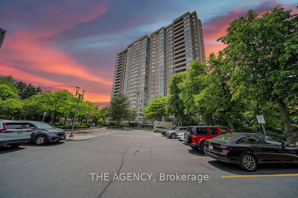 30 Malta Avenue 505, Brampton, On L6y 4s5