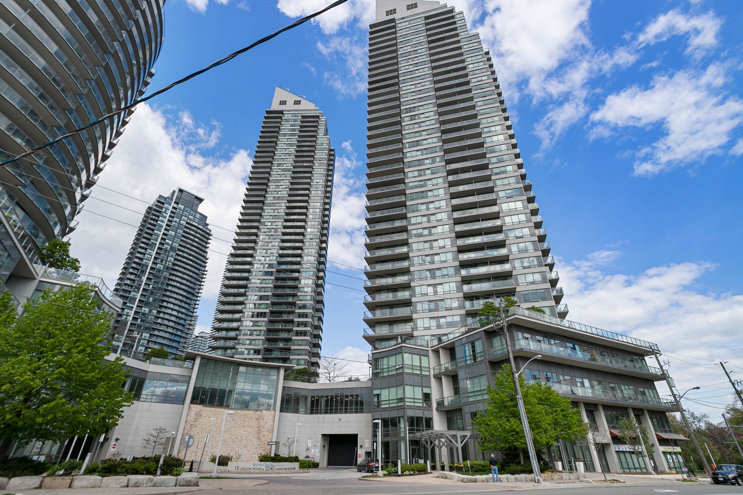 2240 Lake Shore Boulevard W 2904, Toronto, On M8v 0a9
