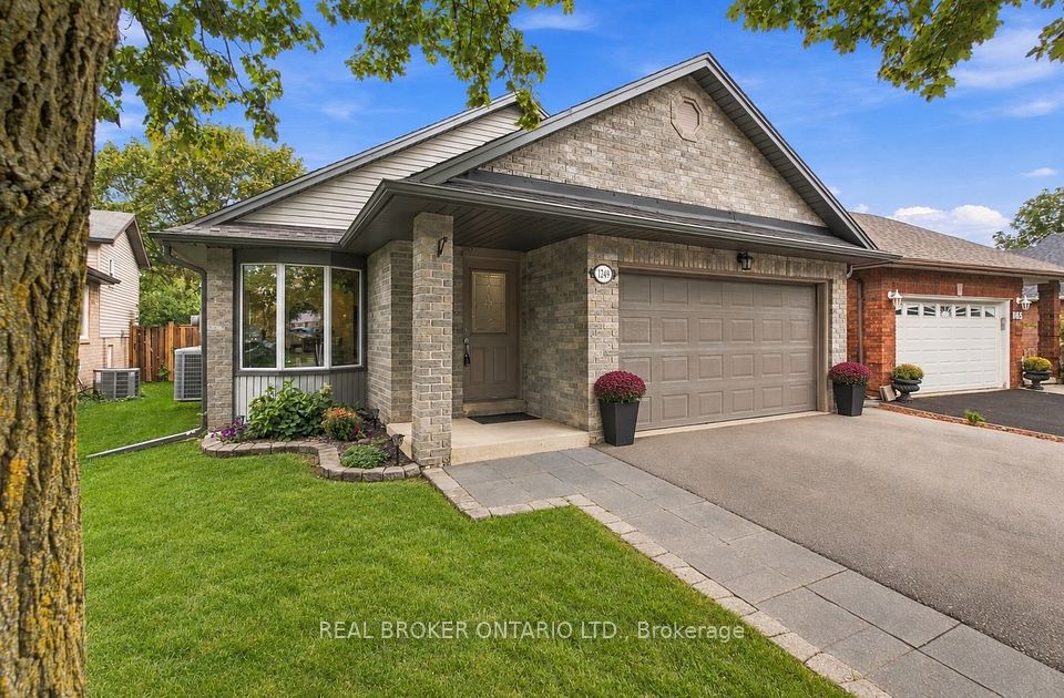 1249 Thorpe Road, Burlington, On L7s 2c9