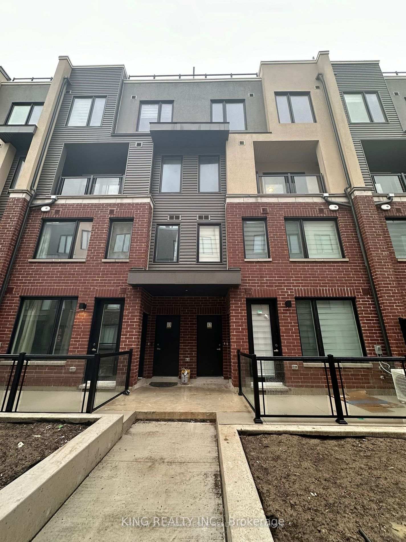 3409 Ridgeway Drive 32, Mississauga, On L5l 0b9