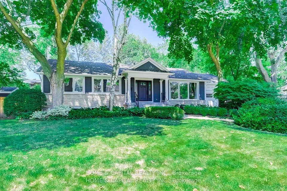 2043 Malbrook Road, Oakville, On L6j 1y8