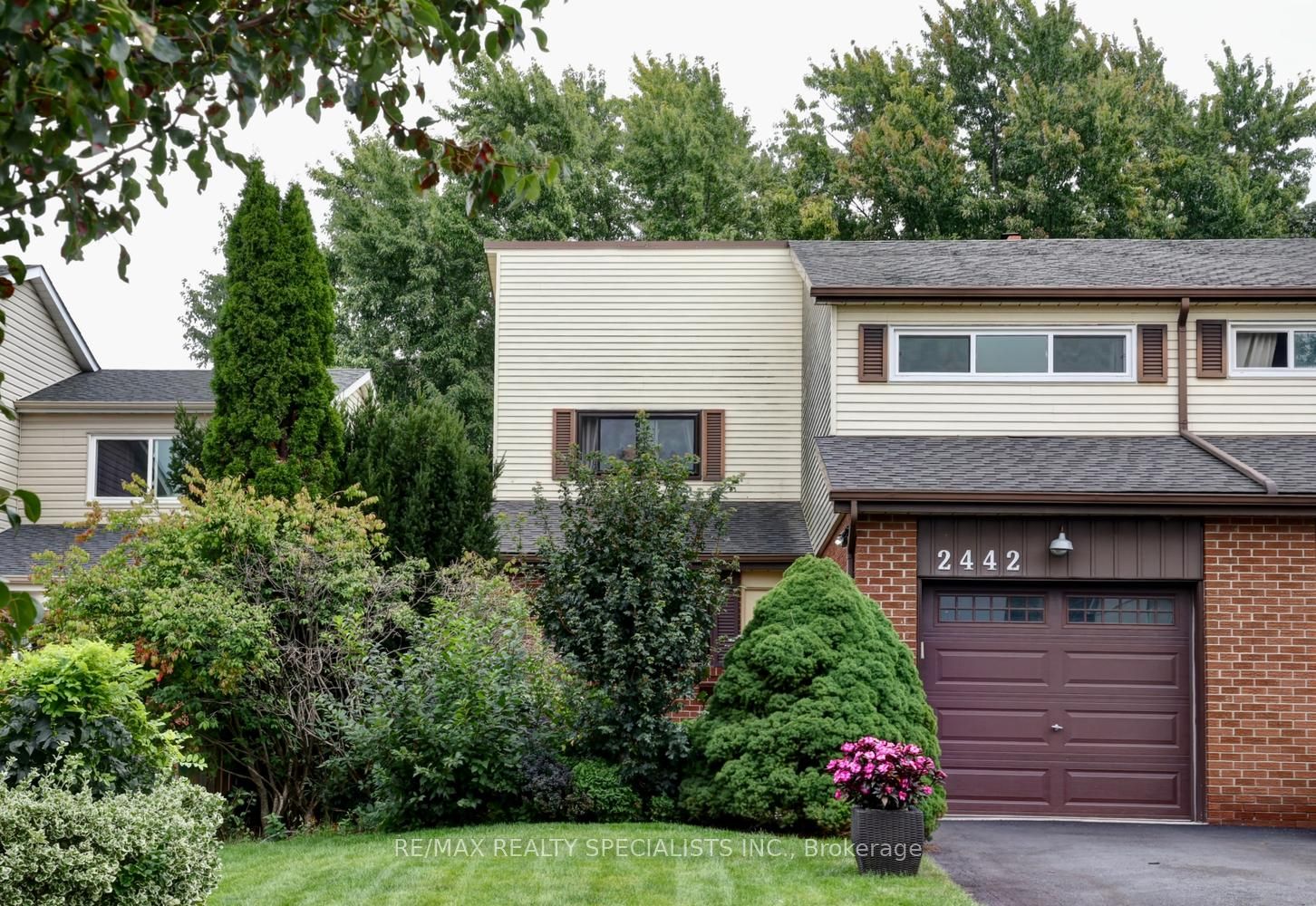2442 Basswood Crescent, Mississauga, On L5l 1y1