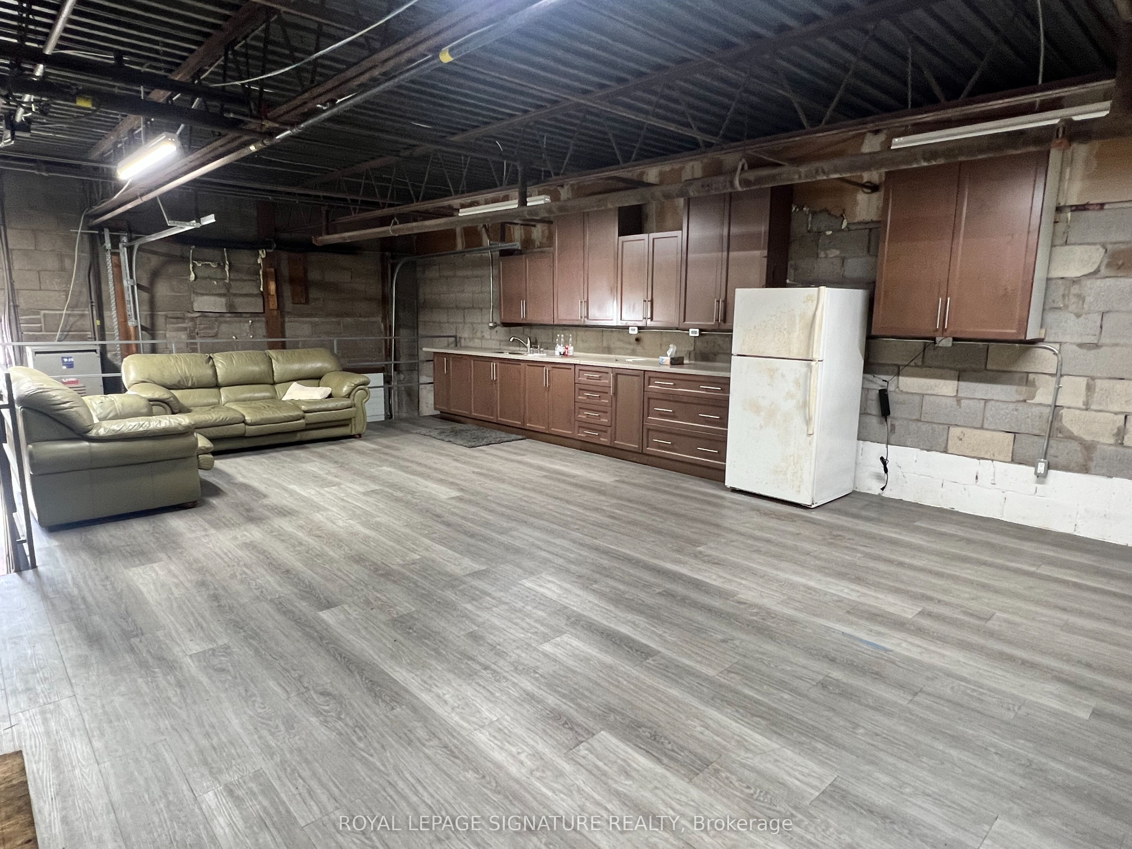 7171 Torbram Road 23, Mississauga, On L4t 3w4