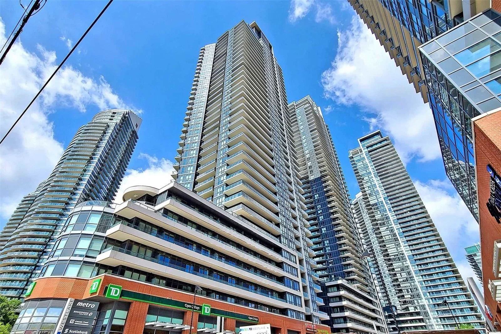 2212 Lake Shore Boulevard W 1801, Toronto, On M8v 0c2