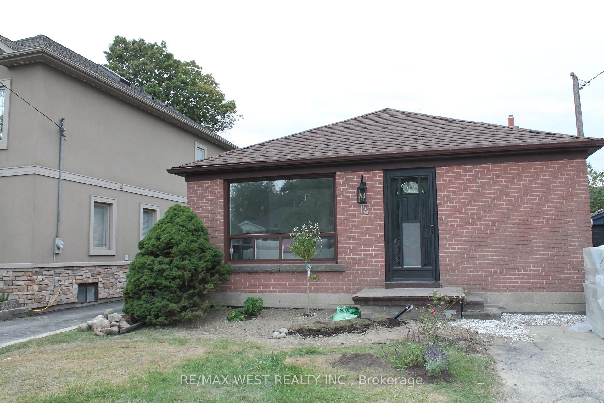14 Treeview Drive Main, Toronto, On N0b 2n0