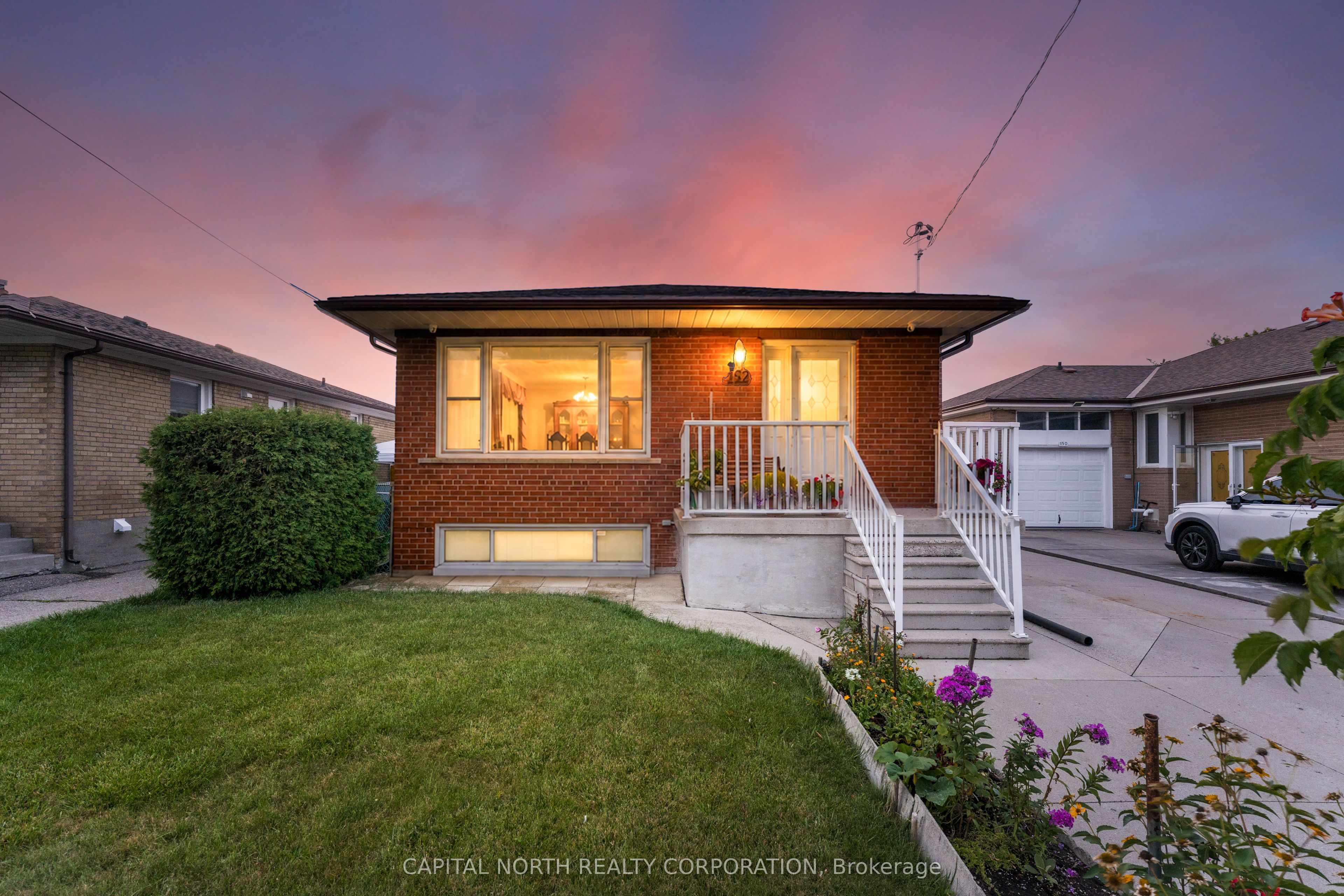 152 Katherine Road, Toronto, On M3k 1j7