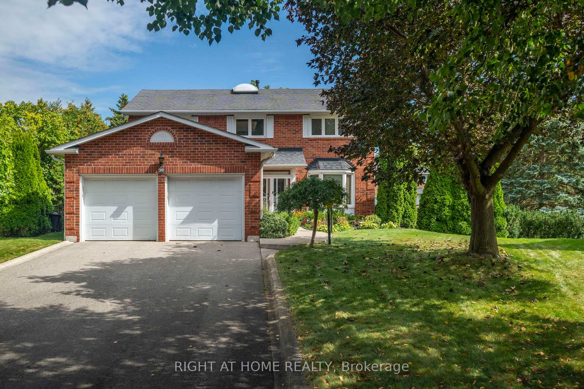 20 Mowat Court, Brampton, On L6z 3e6