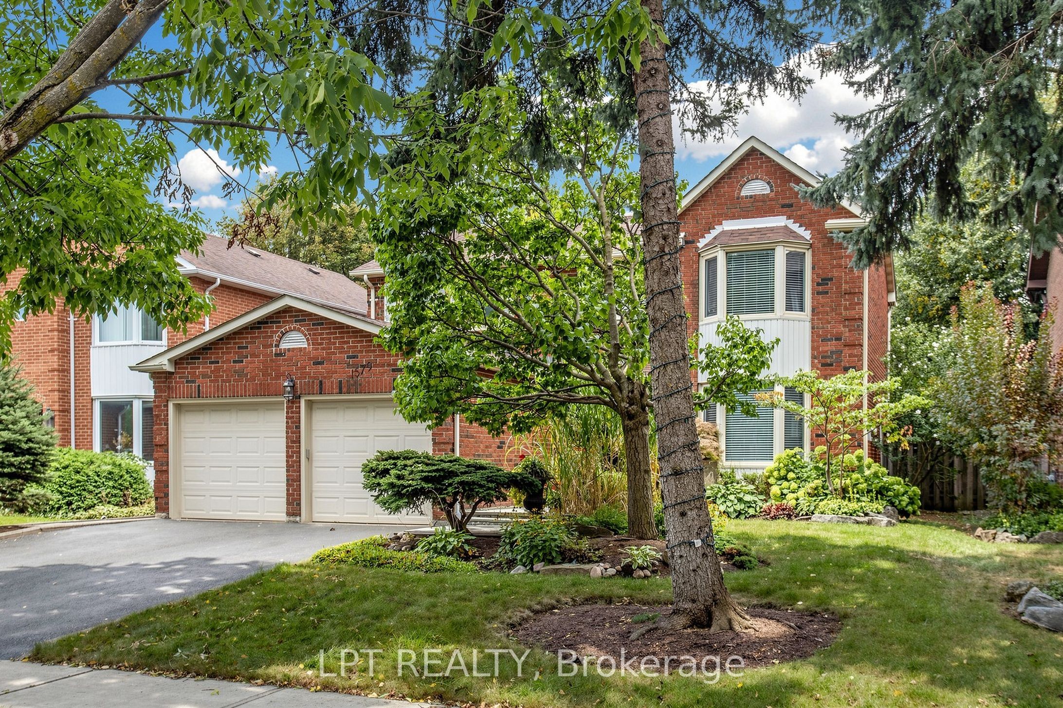 1579 Lovelady Crescent, Mississauga, On L4w 2y9