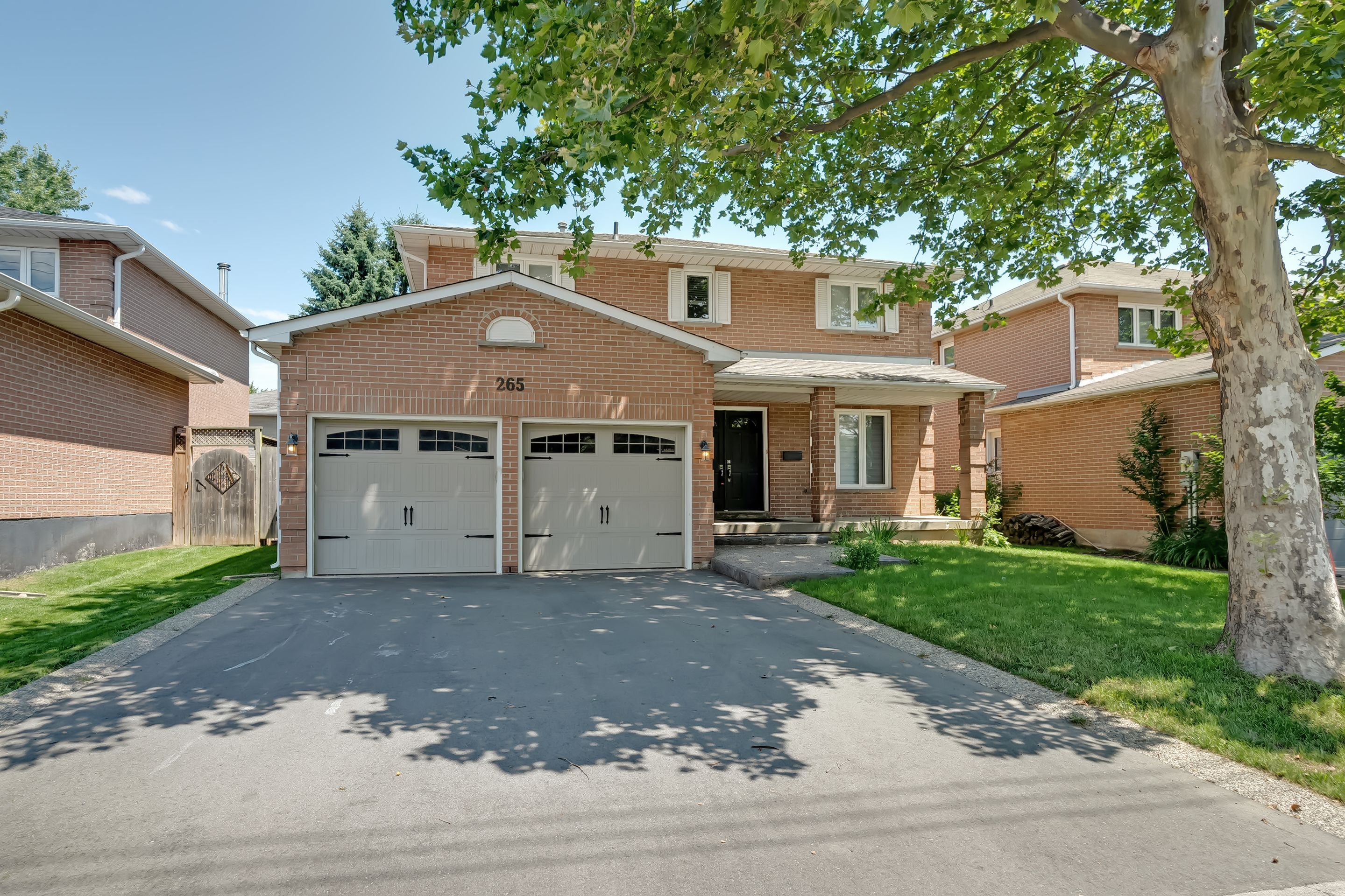 265 Mississaga Street, Oakville, On L6l 6j8