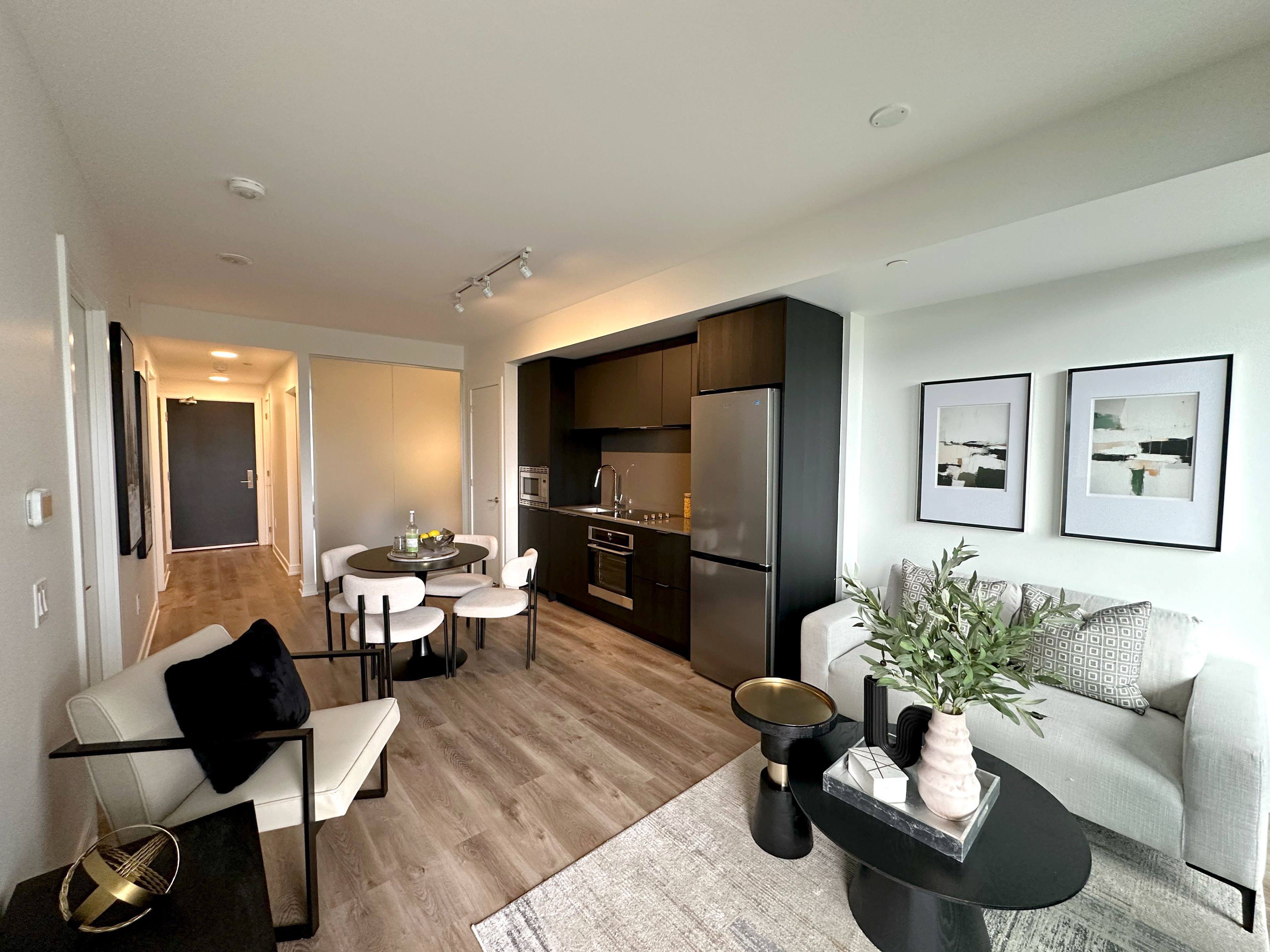 3009 Novar Road 226, Mississauga, On L5b 0p9