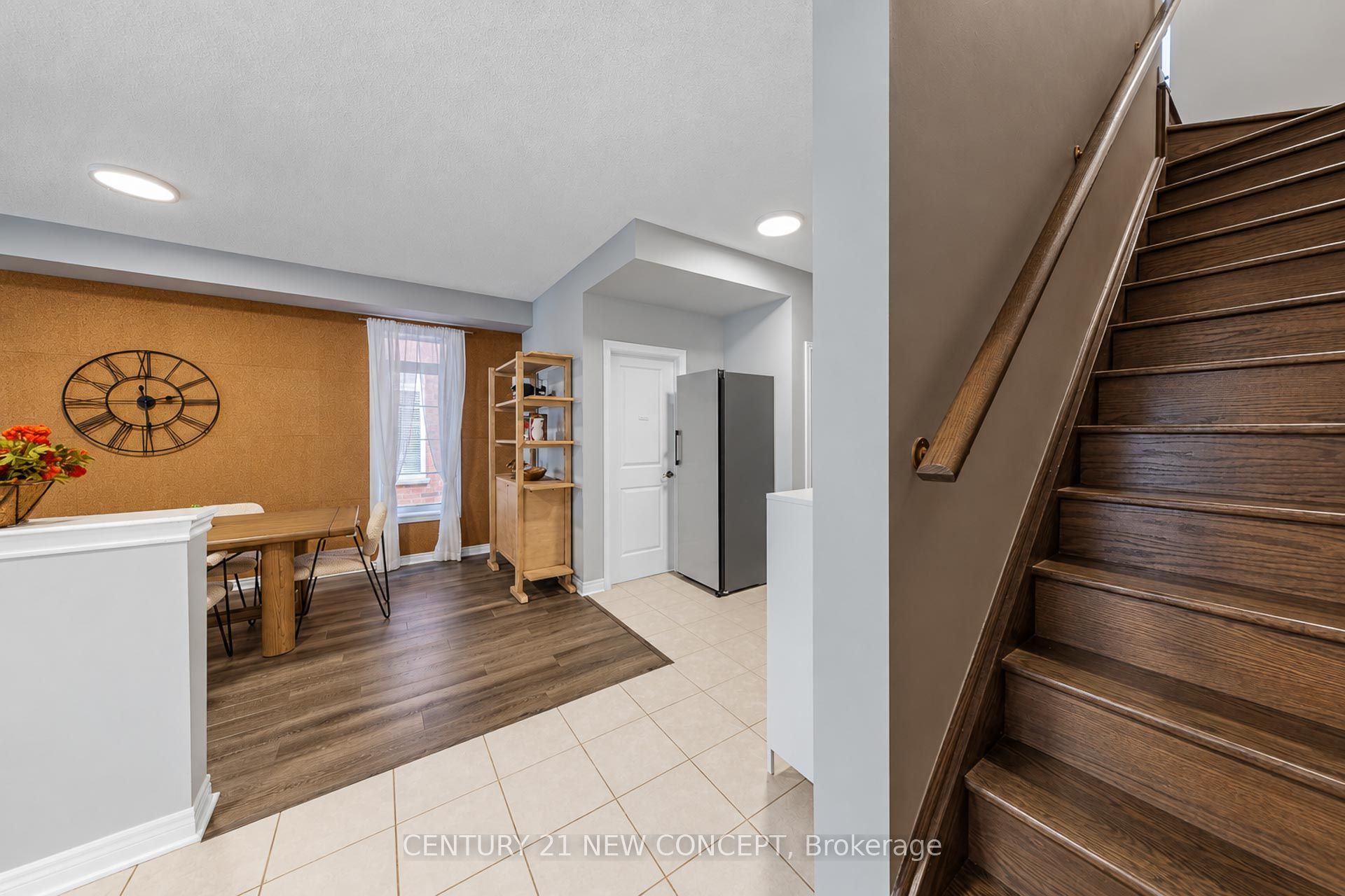 3058 Eberly Woods Drive, Oakville, On L6m 0t5