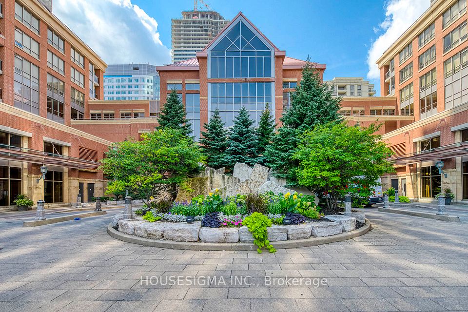 4090 Living Arts Drive 2703, Mississauga, On L5b 4m8