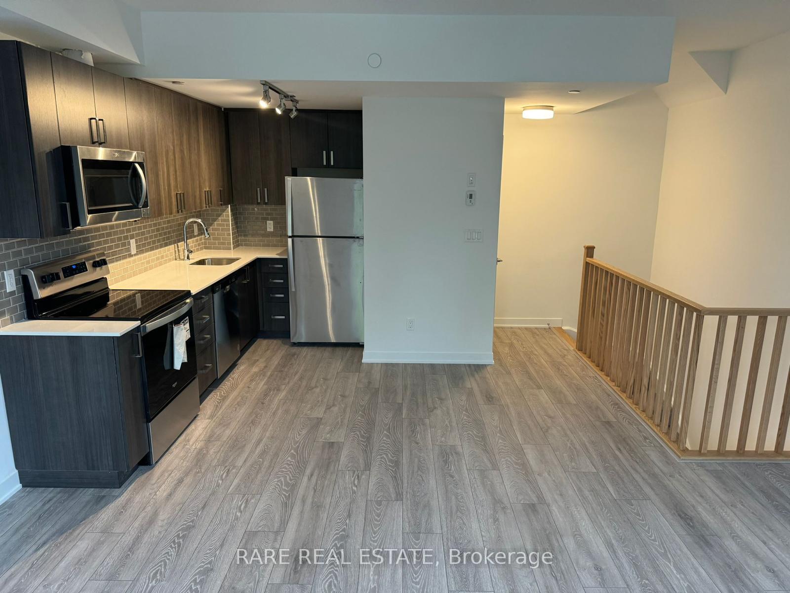 4045 Hickory Drive 15, Mississauga, On L4w 0g6