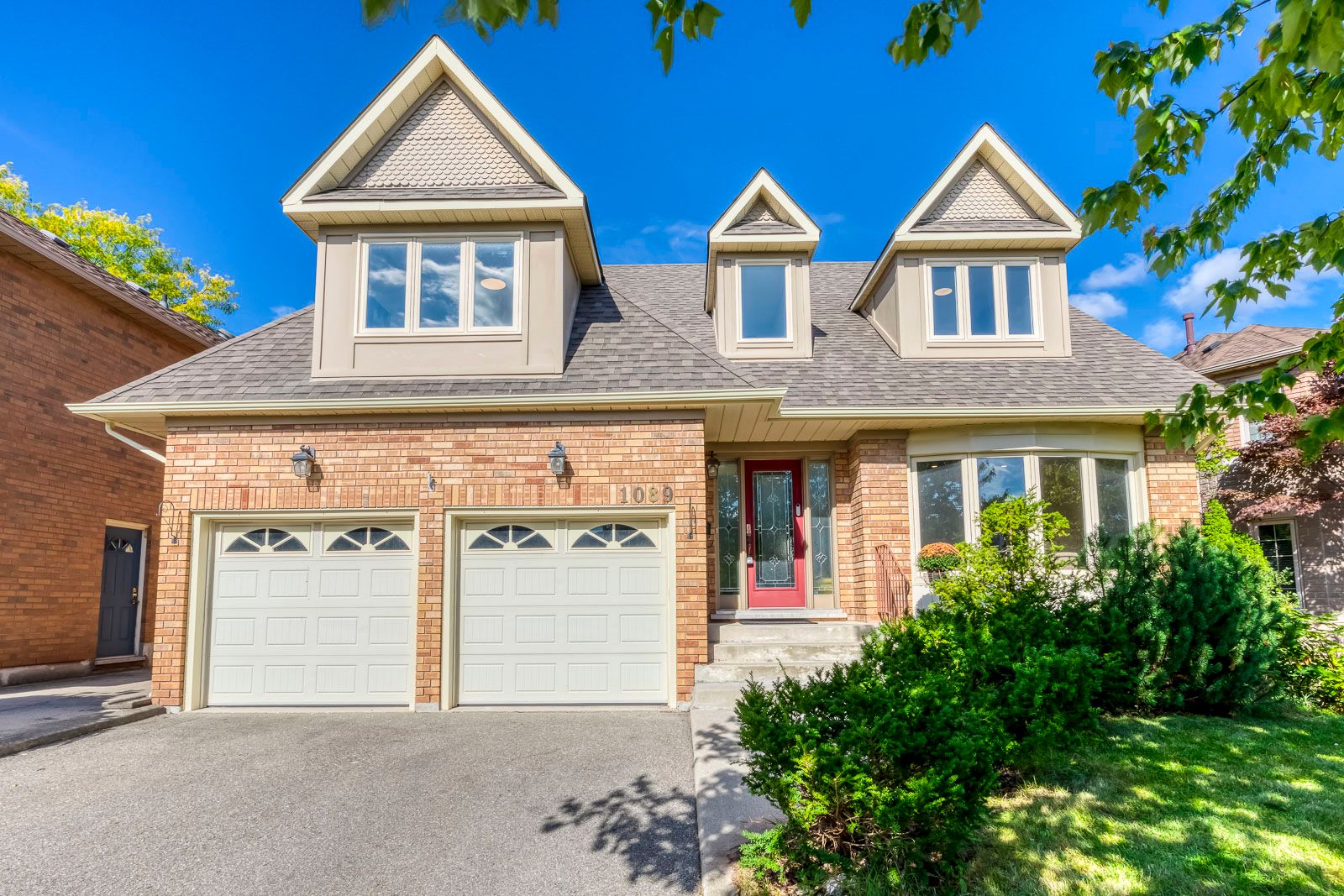 1089 Glen Valley Road, Oakville, On L6m 3k4