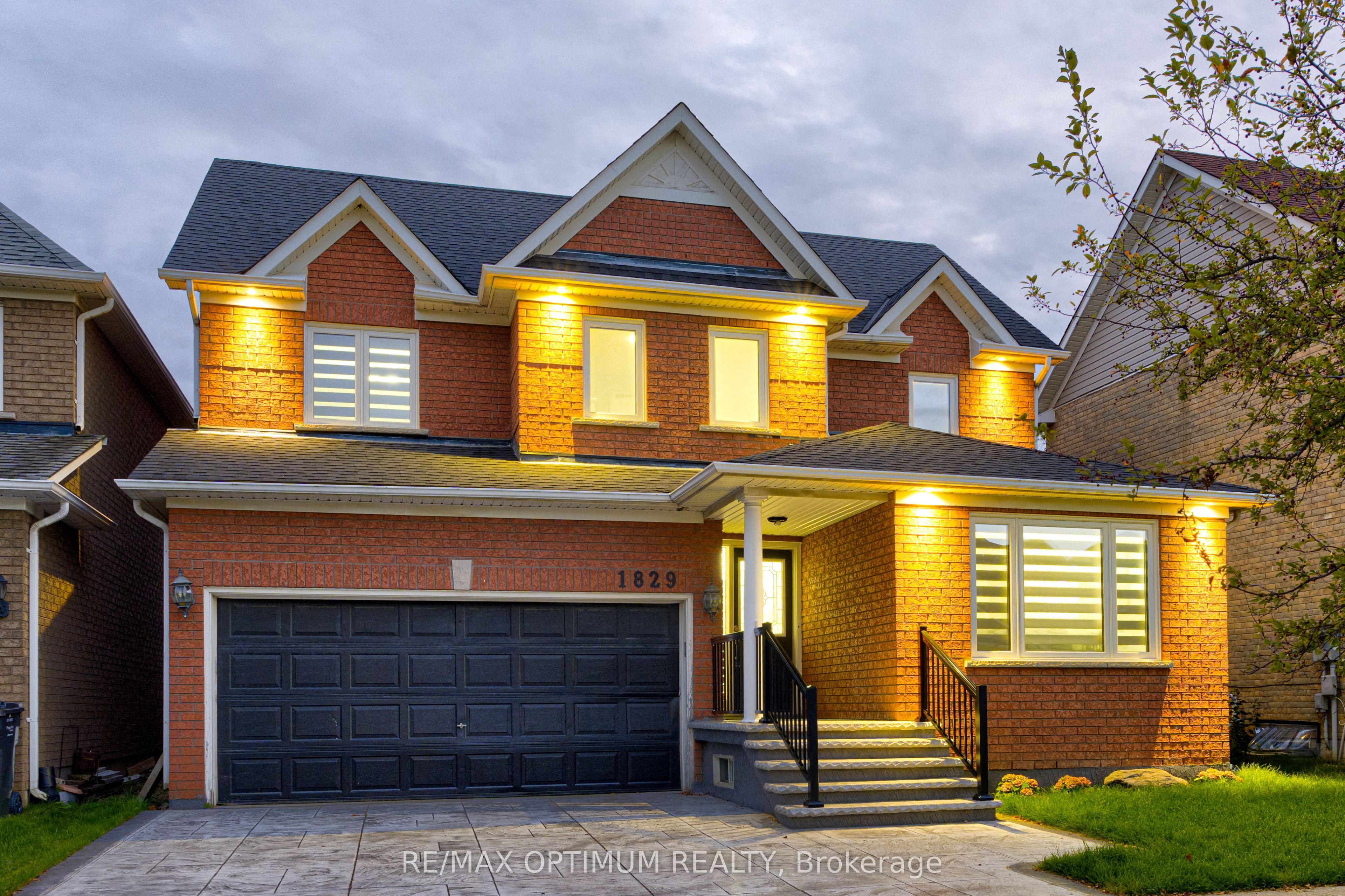 1829 Samuelson Circle, Mississauga, On L5n 7z2