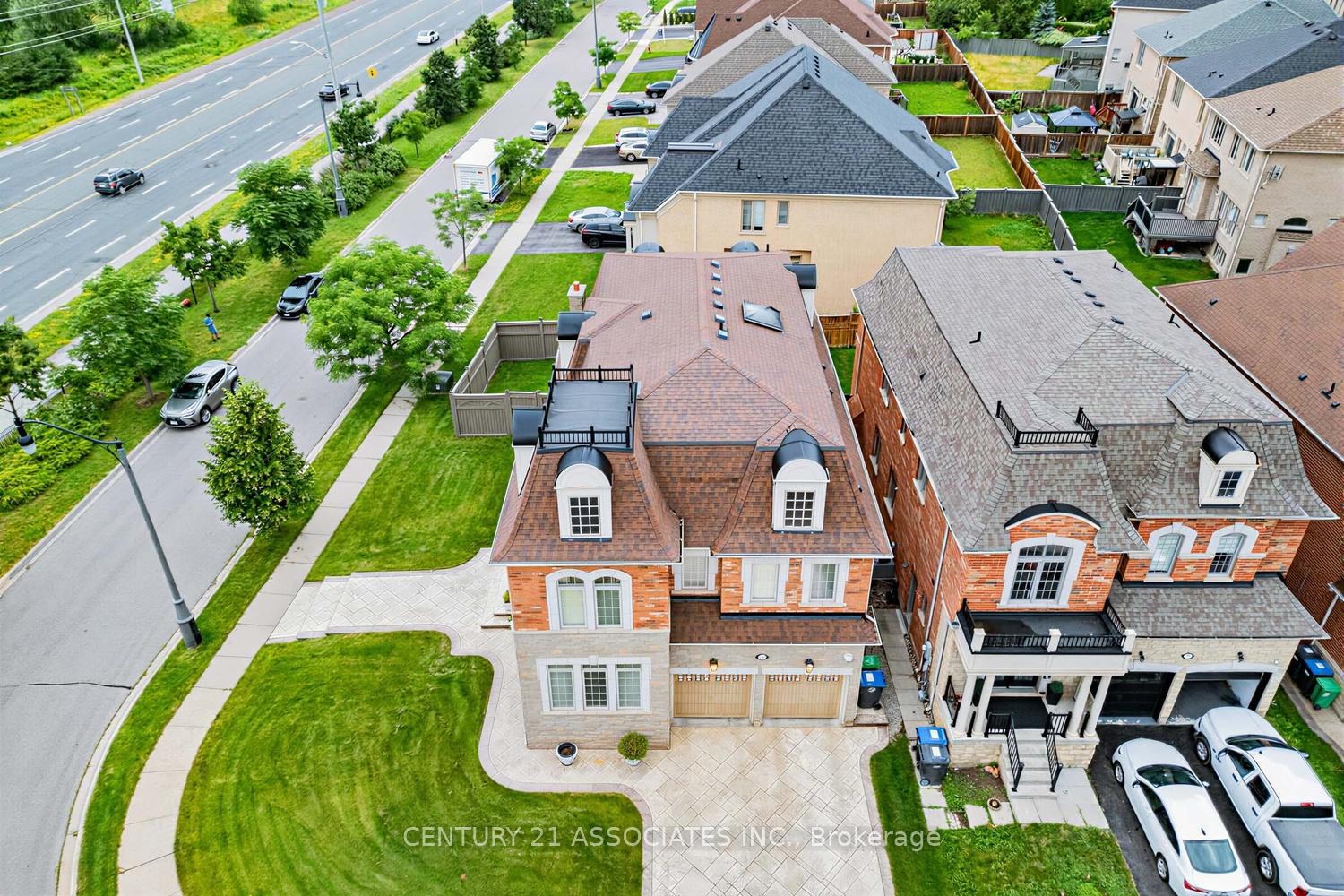29 Black Diamond Crescent, Brampton, On L6x 1a2