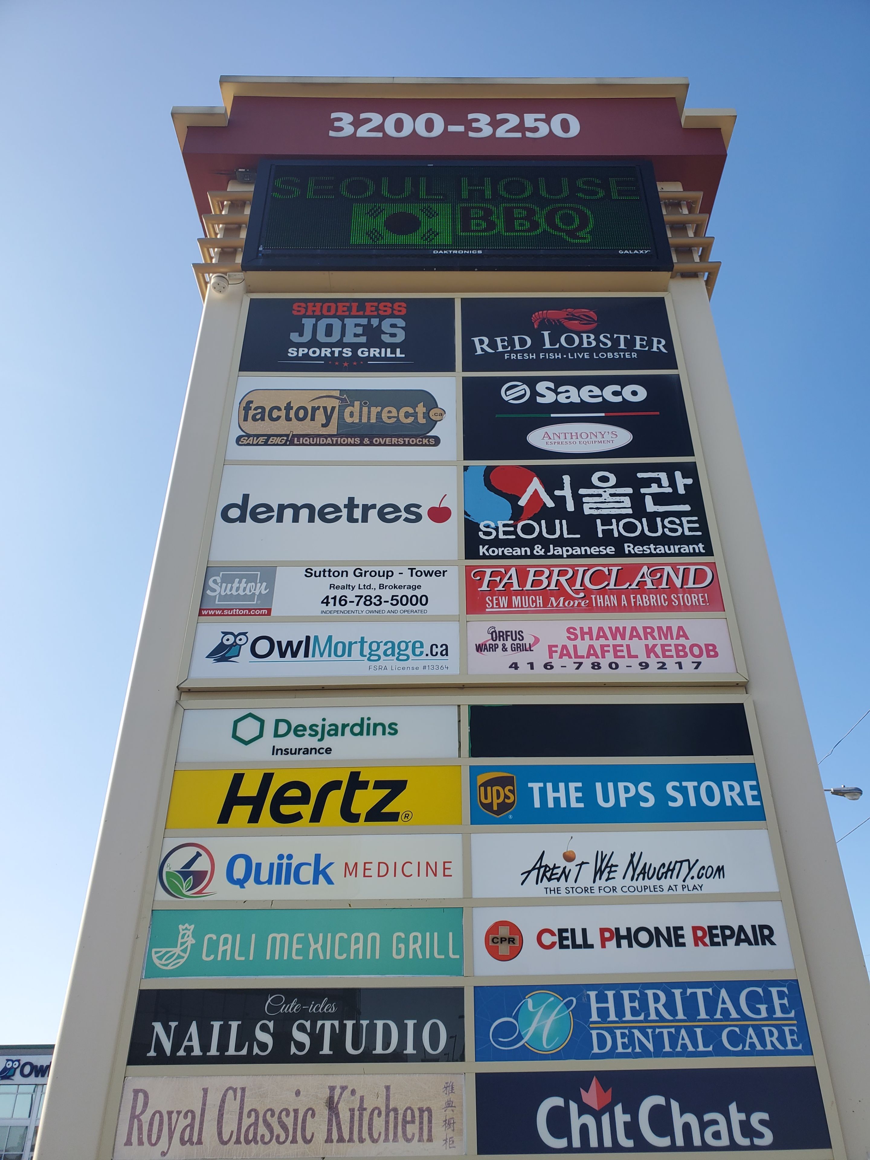 3200 Dufferin Street 23, Toronto, On M6a 2t3