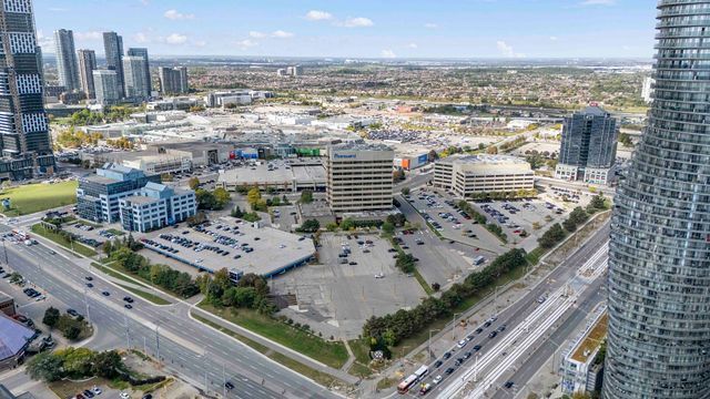 33 Elm Drive W 611, Mississauga, On L5b 4m2