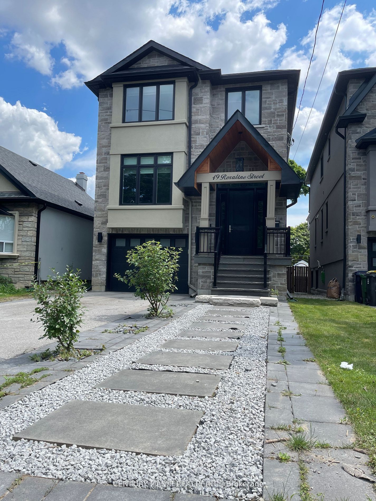 49 Roxaline Street, Toronto, On M9p 2z1