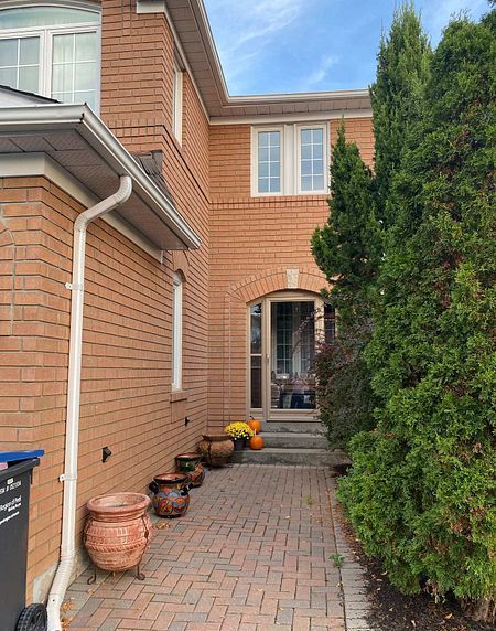 39 Fiddleneck Crescent, Brampton, On L6r 1r3