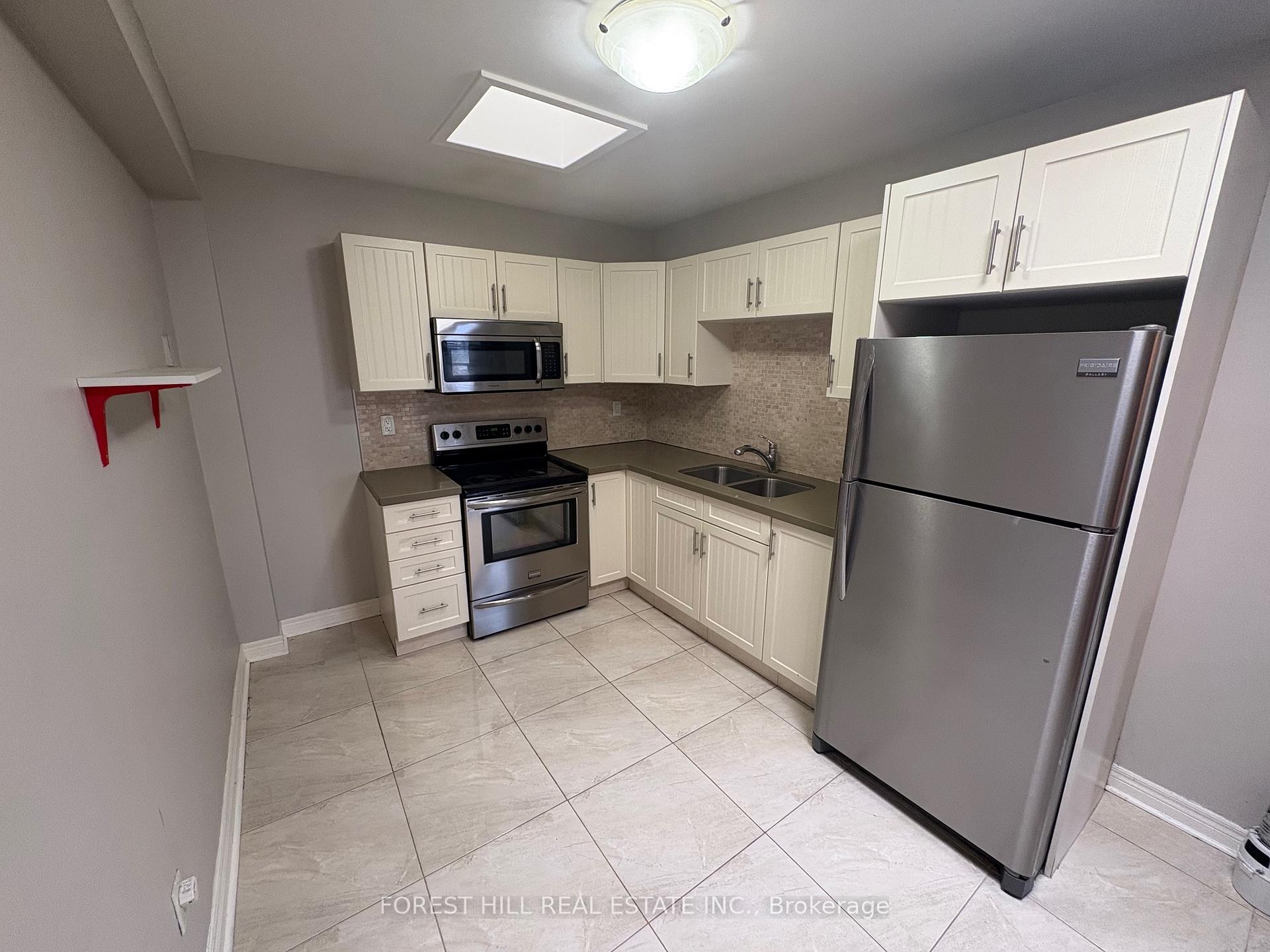 341 Lakeshore Road E 2, Oakville, On L6j 1j4