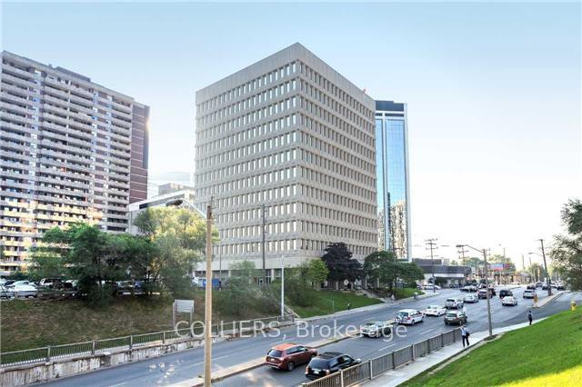 1243 Islington Avenue 301, Toronto, On M8x 1y9