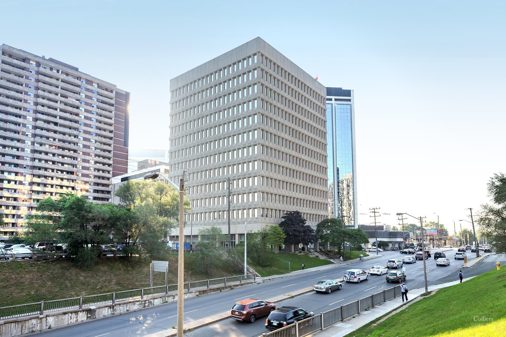 1243 Islington Avenue 903, Toronto, On M8x 1y9